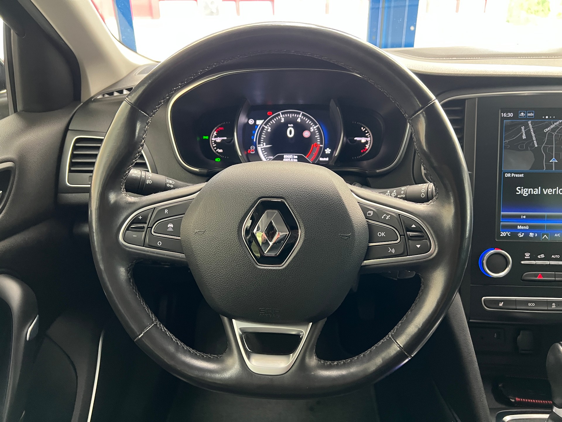 RENAULT Mégane Grandtour 1.3 16V Turbo GT Line EDC-image-11