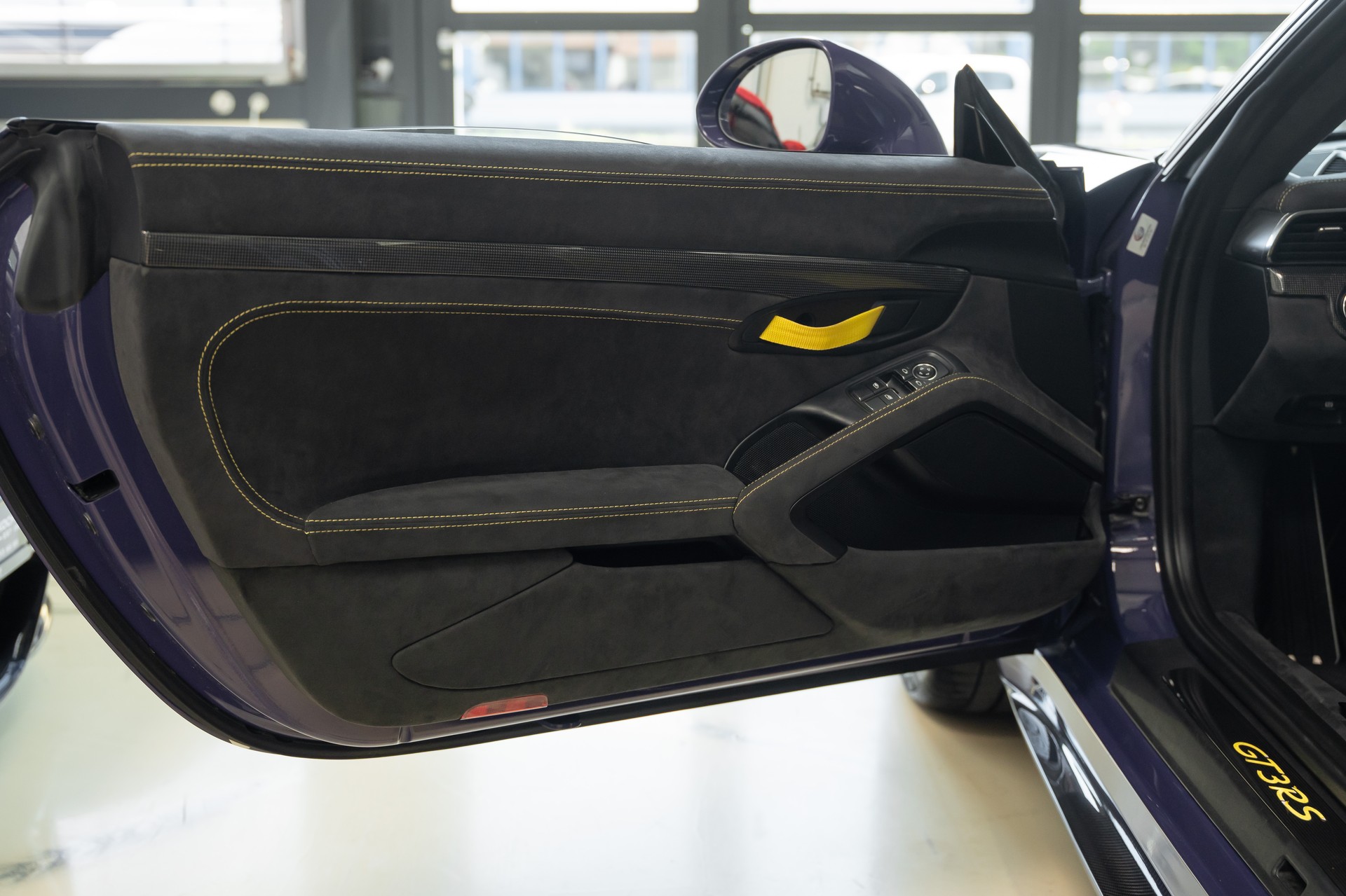 PORSCHE 911 GT3 RS PDK / TECHART ** Ultraviolett **-image-21