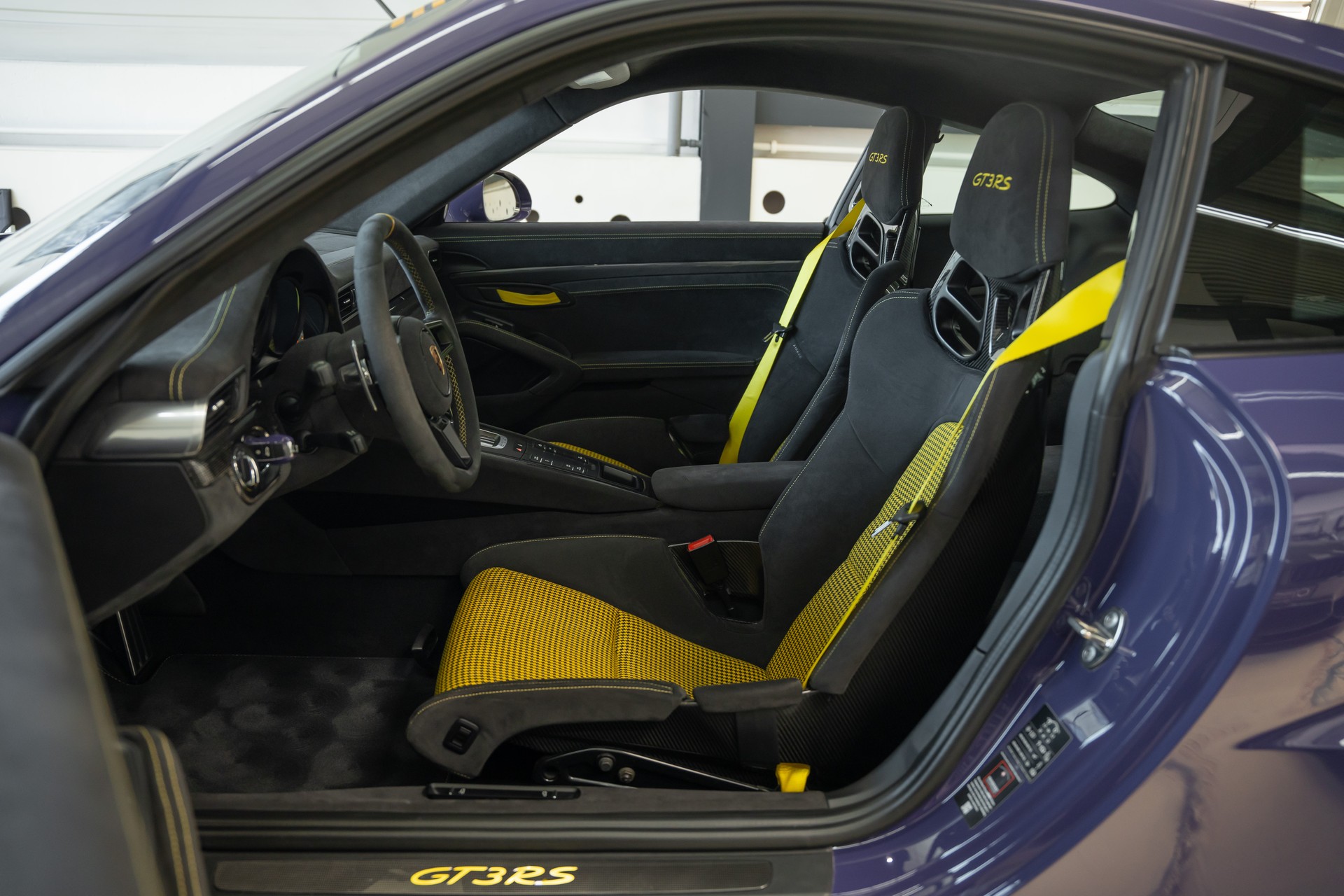 PORSCHE 911 GT3 RS PDK / TECHART ** Ultraviolett **-image-17