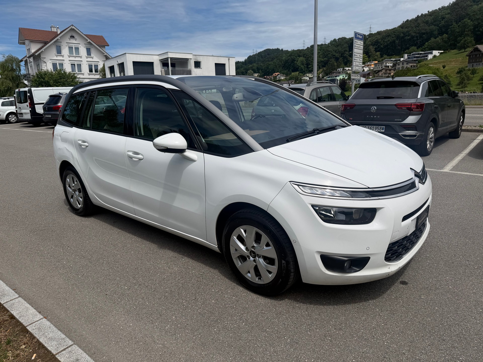 CITROEN C4 PICASSO-image-2