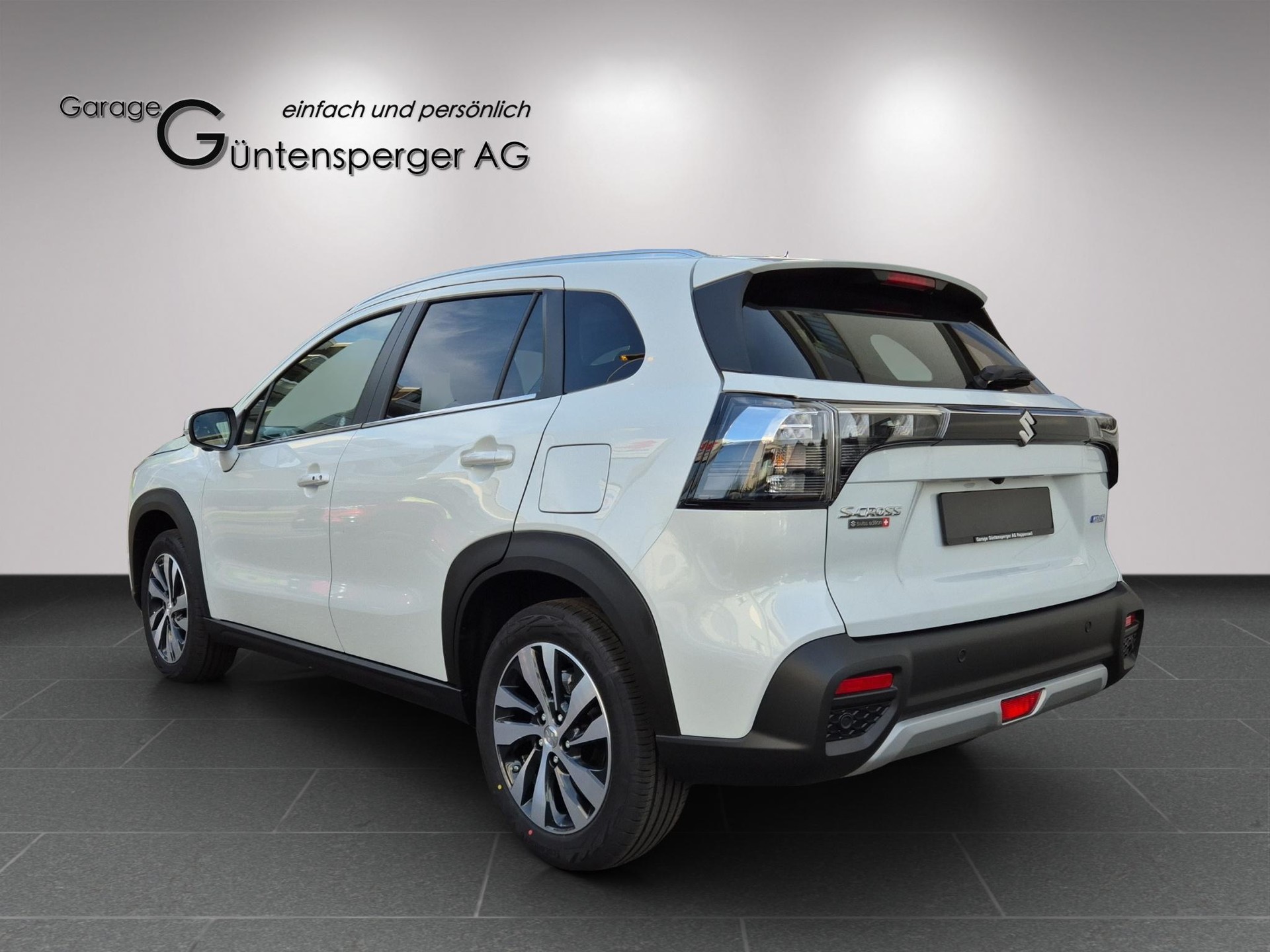 SUZUKI S-Cross 1.4 T Compact Top Hybrid 4x4-image-2