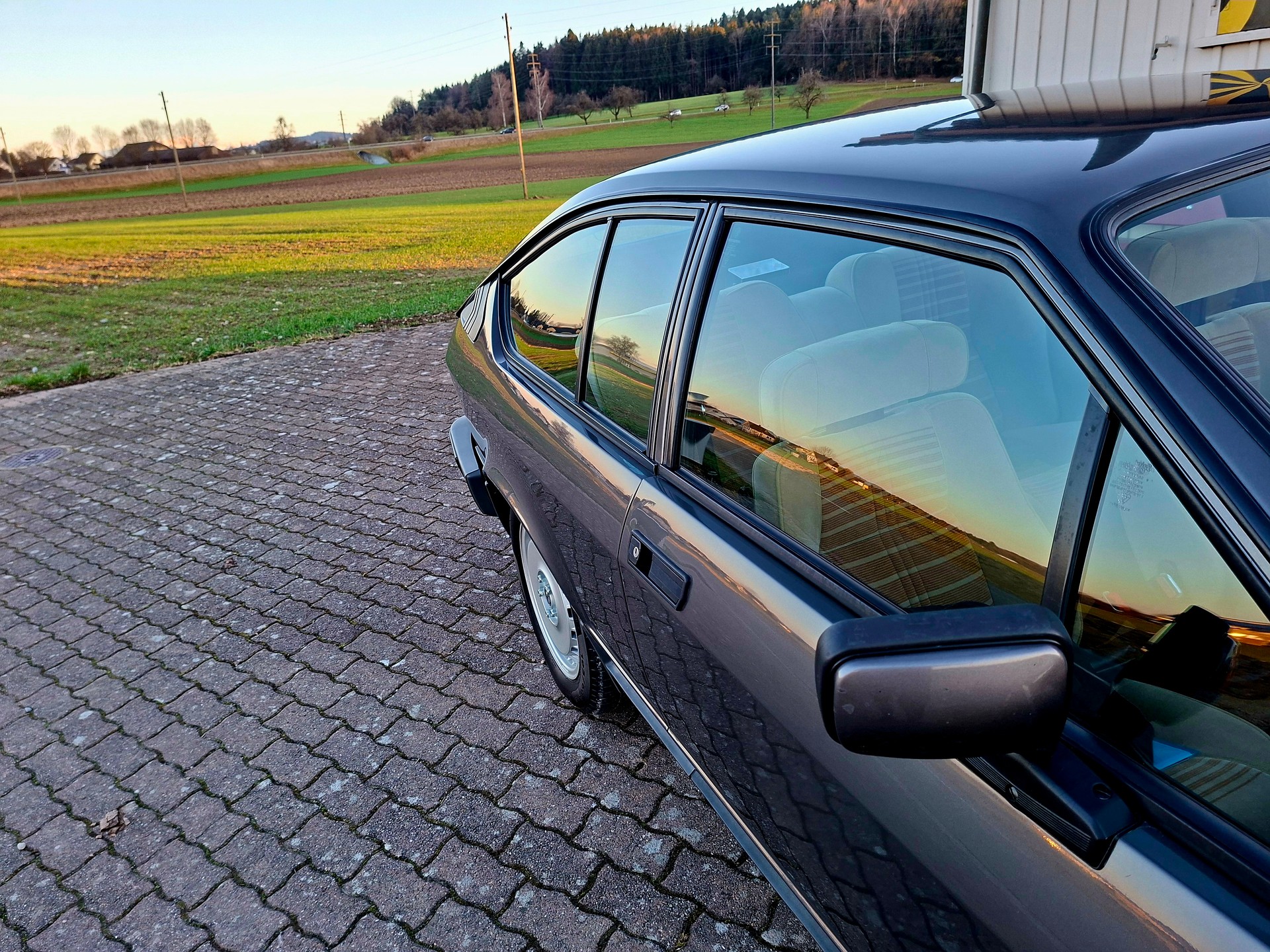 ALFA ROMEO GTV6 2.5-image-2