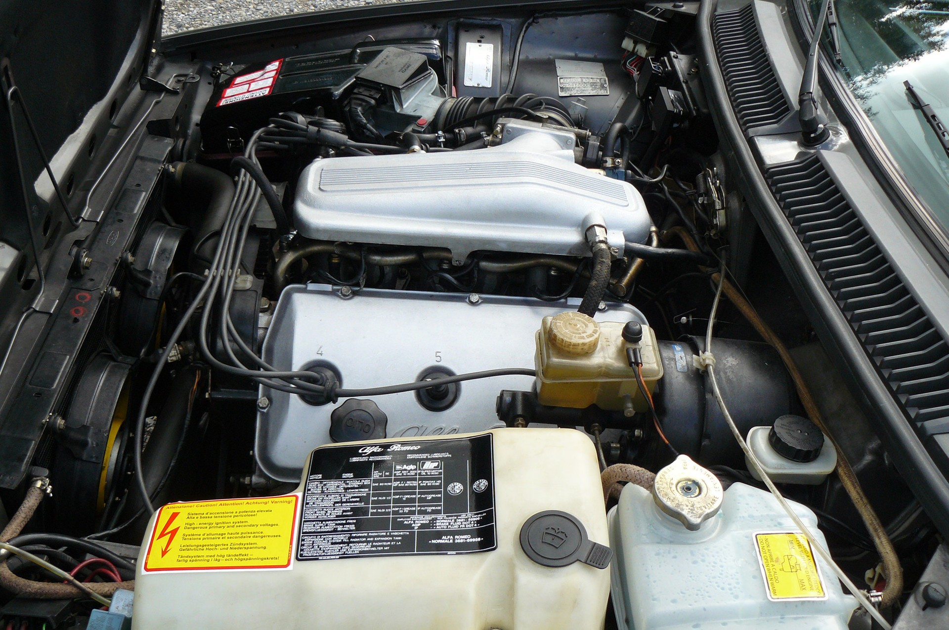 ALFA ROMEO GTV6 2.5-image-10