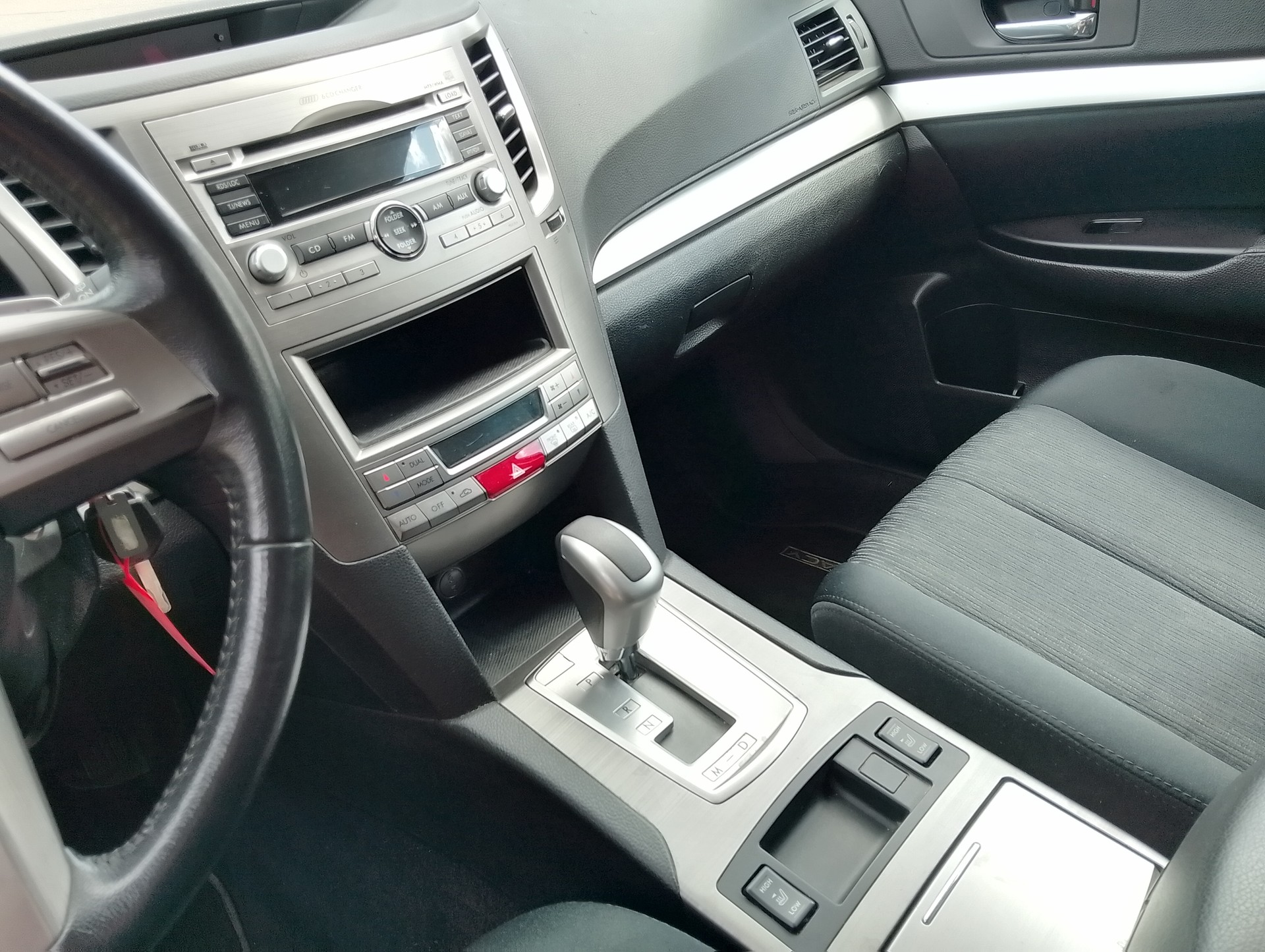 SUBARU Legacy 2.0i Swiss AWD Lineartronic-image-13
