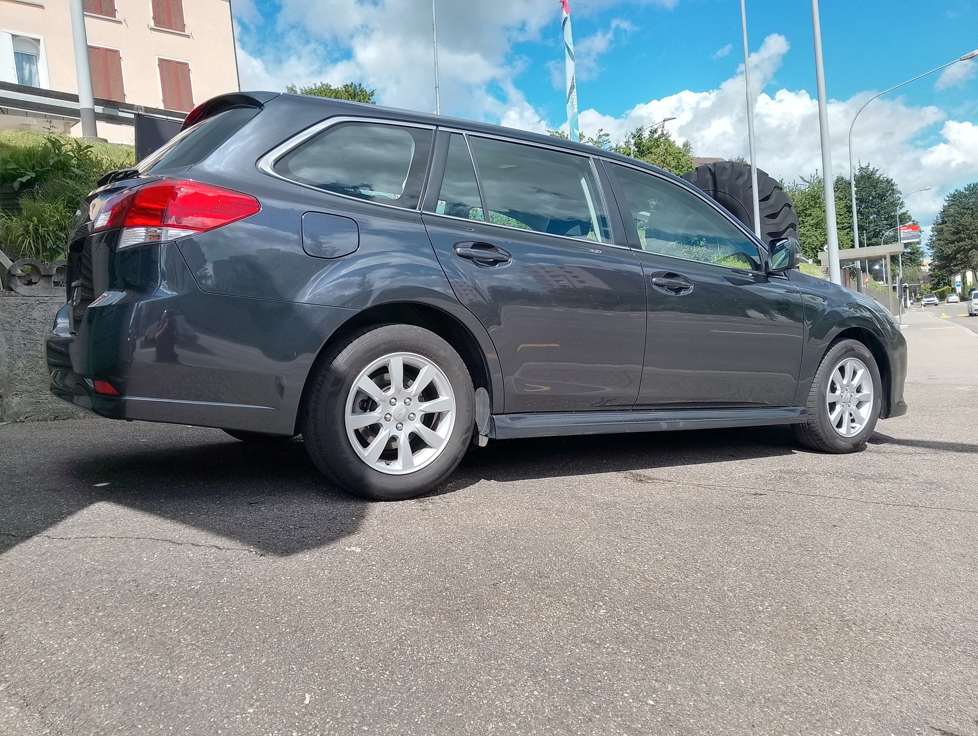 SUBARU Legacy 2.0i Swiss AWD Lineartronic-image-8