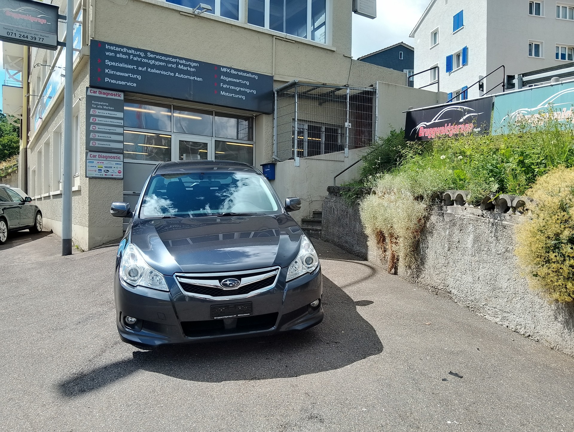 SUBARU Legacy 2.0i Swiss AWD Lineartronic-image-0