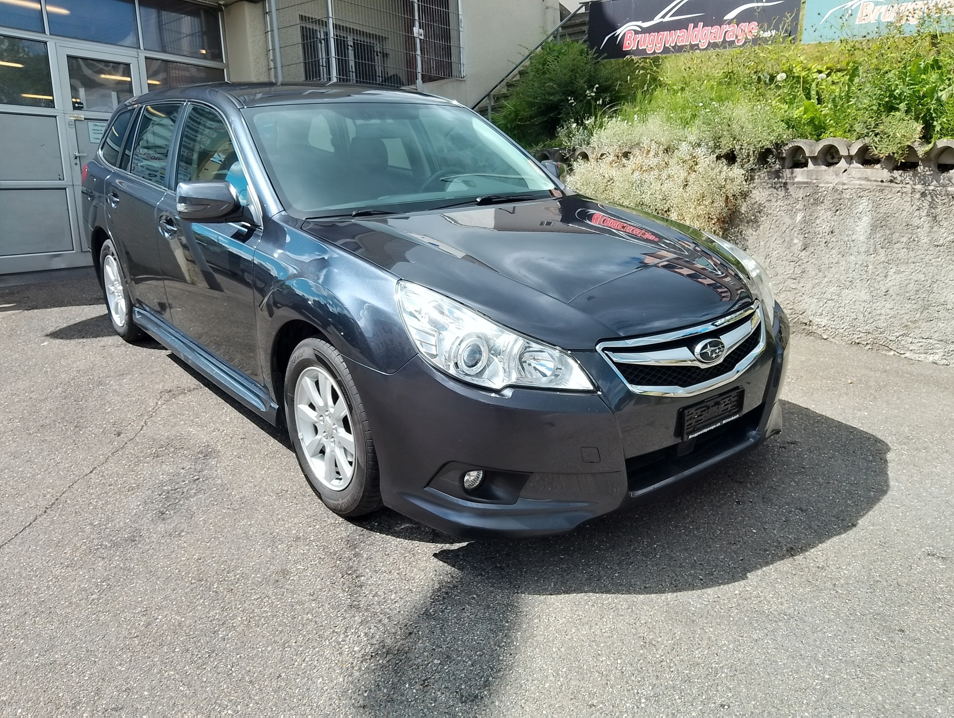 SUBARU Legacy 2.0i Swiss AWD Lineartronic-image-3