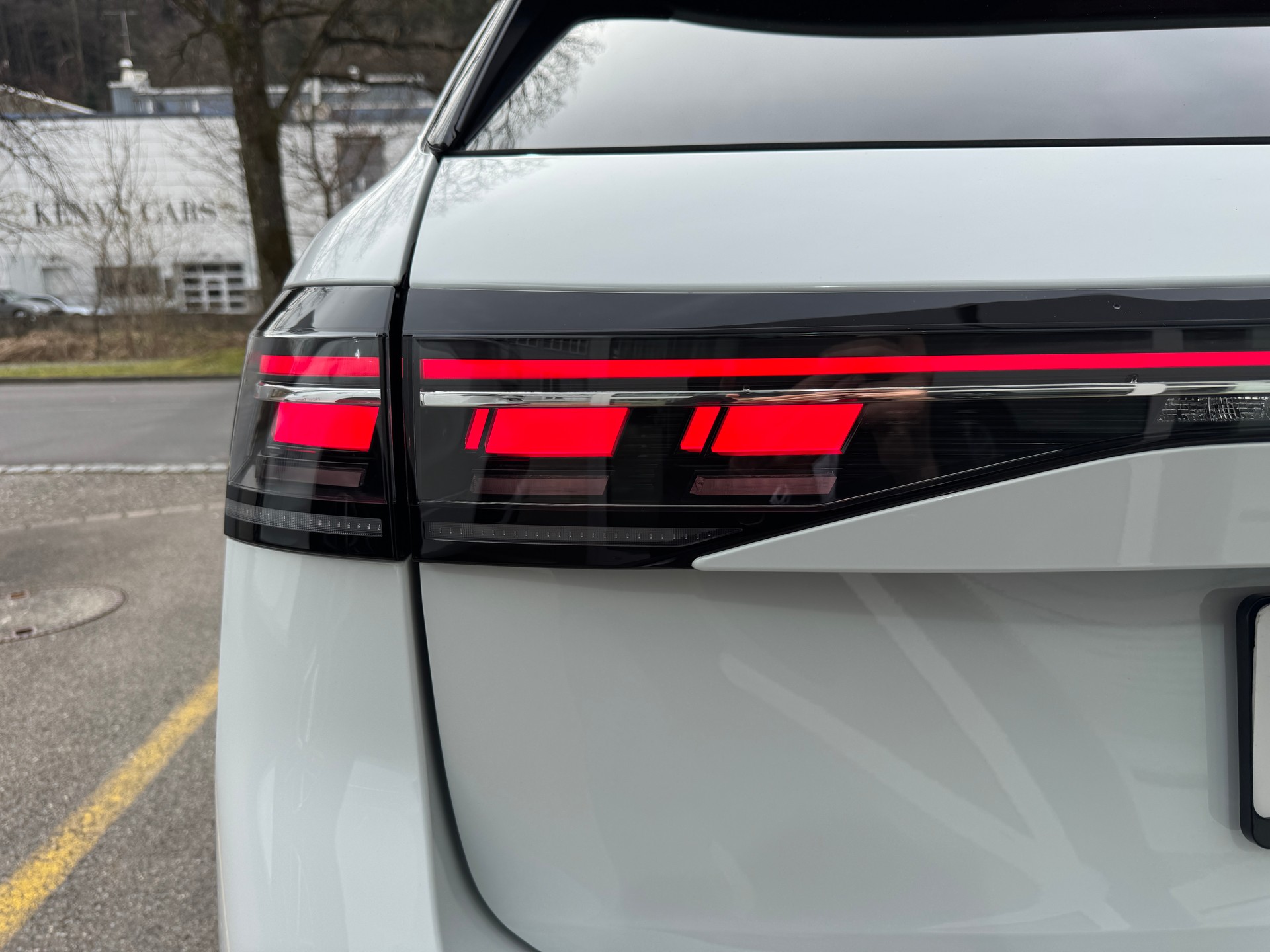 VW Passat Variant 1.5 TSI evo2 Plug-In- Hybrid R-Line DSG-image-28