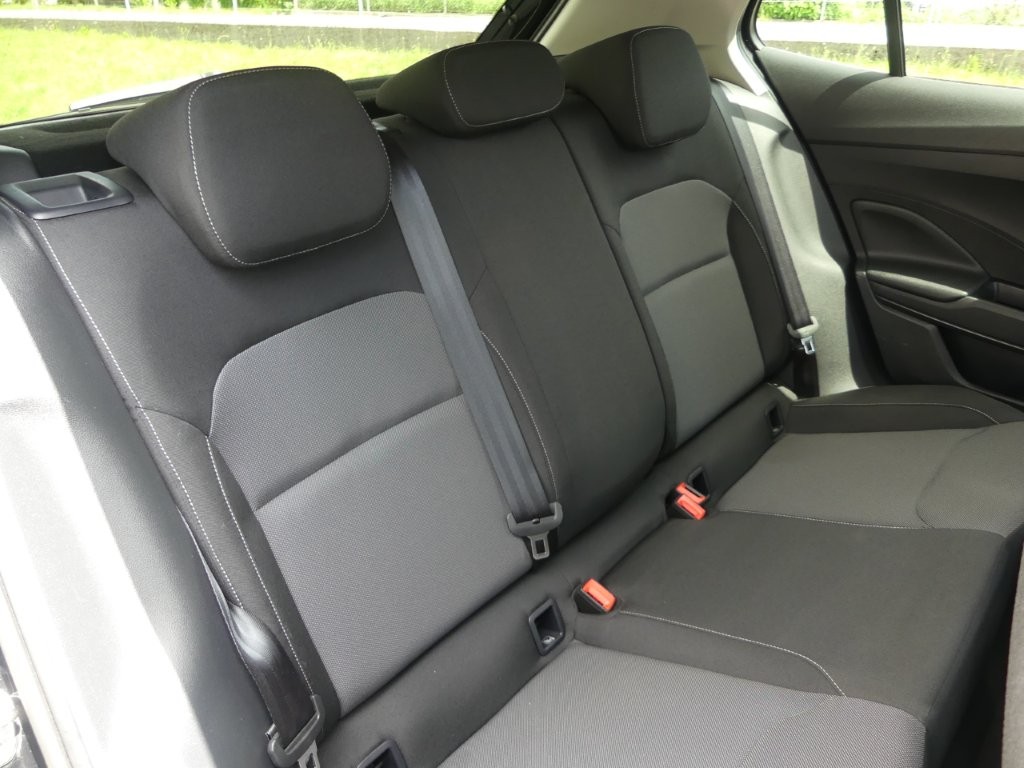 SKODA Fabia 1.0 TSI Selection-image-12
