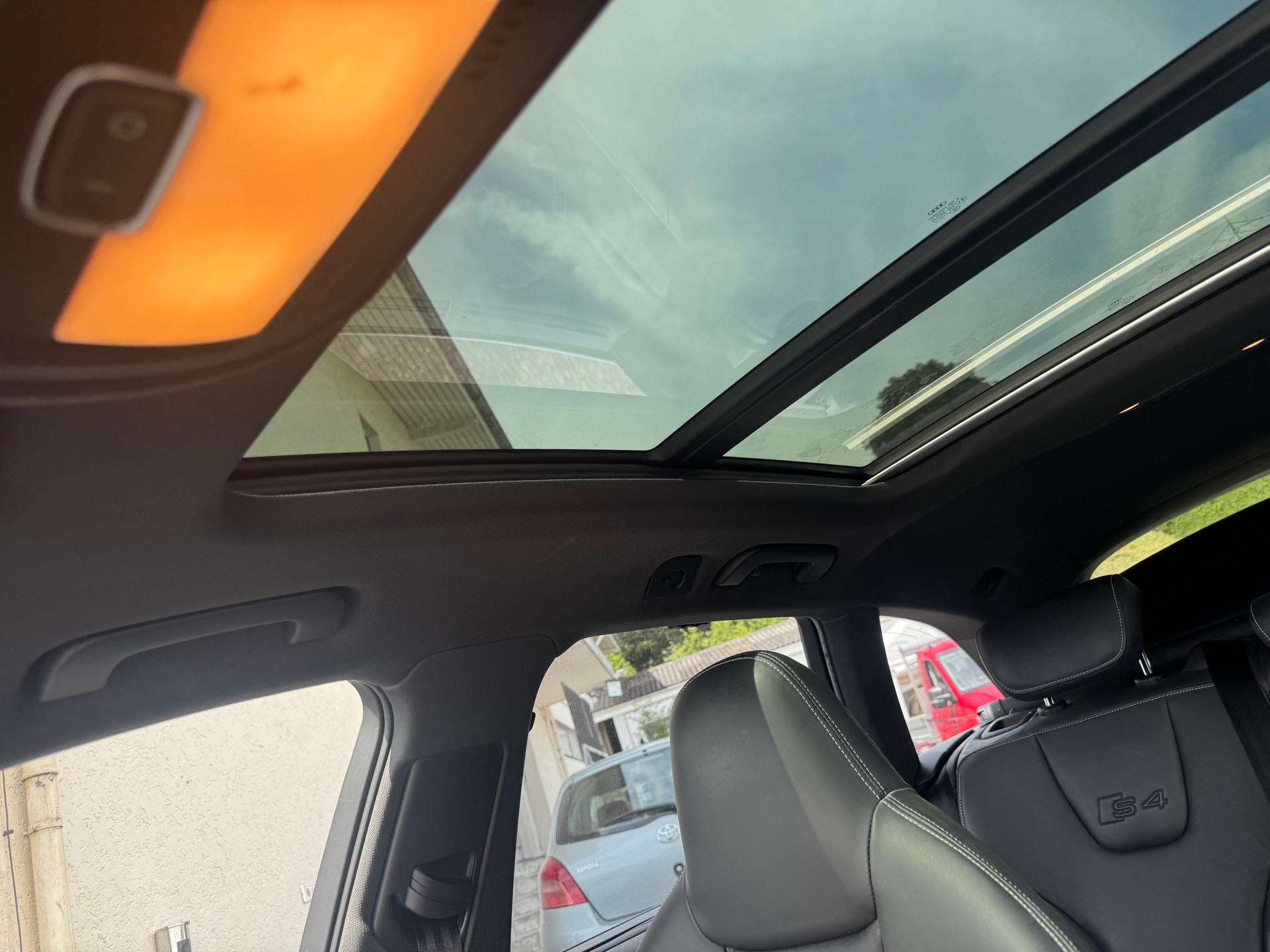 AUDI S4 Avant 3.0 TFSI quattro-image-10