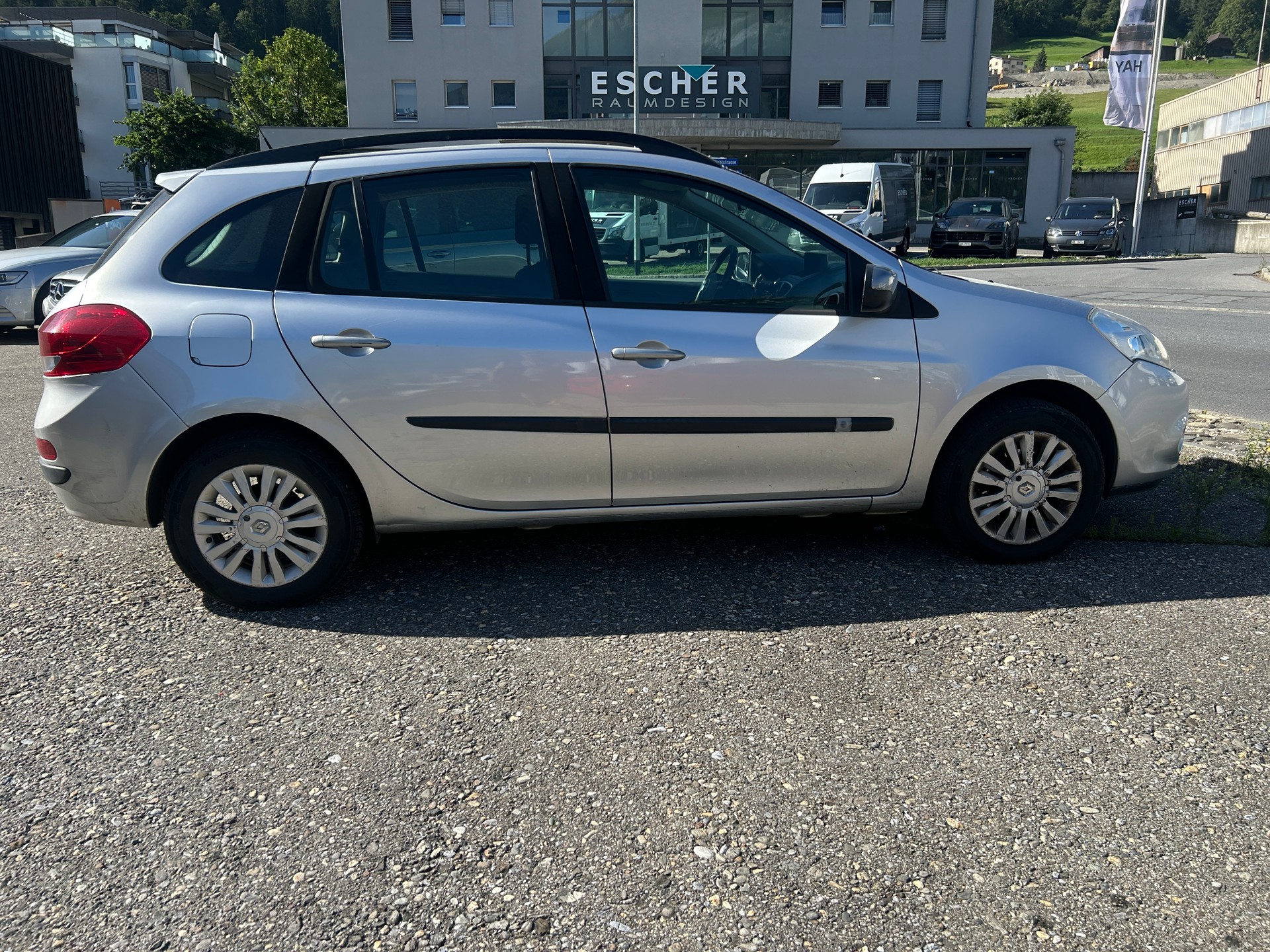 RENAULT Clio Grandtour 1.2 16V Expression-image-6