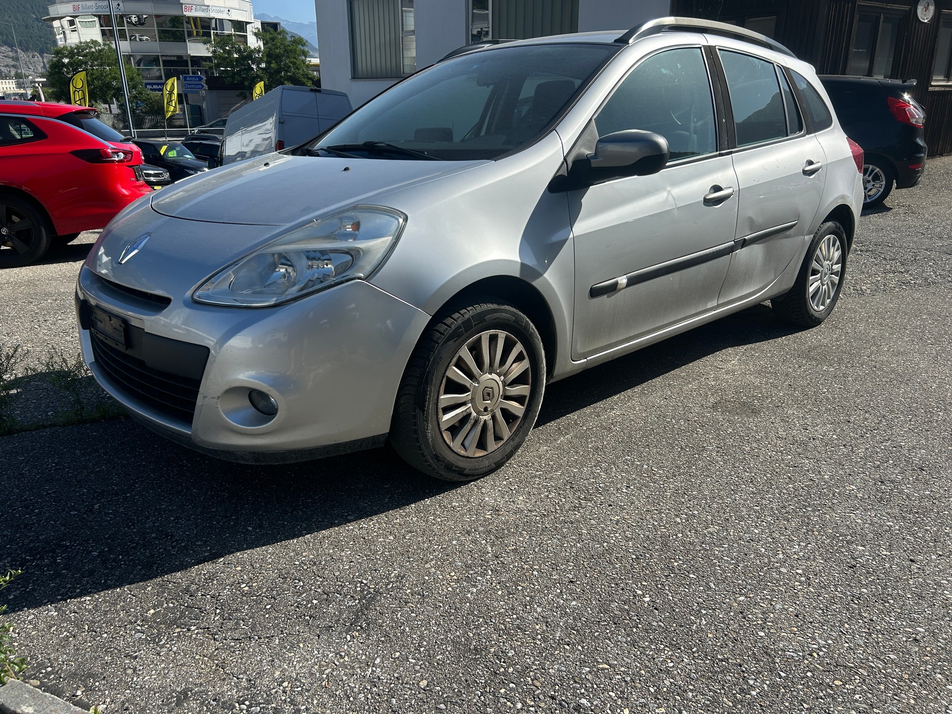 RENAULT Clio Grandtour 1.2 16V Expression-image-1