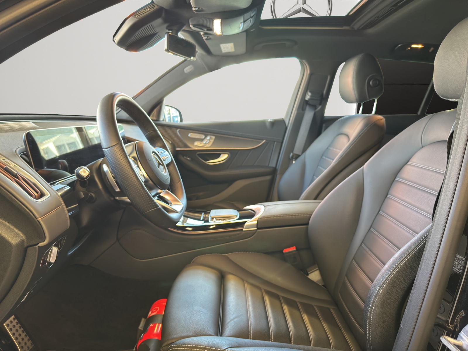 MERCEDES-BENZ EQC 400 AMG Line 4Matic-image-6