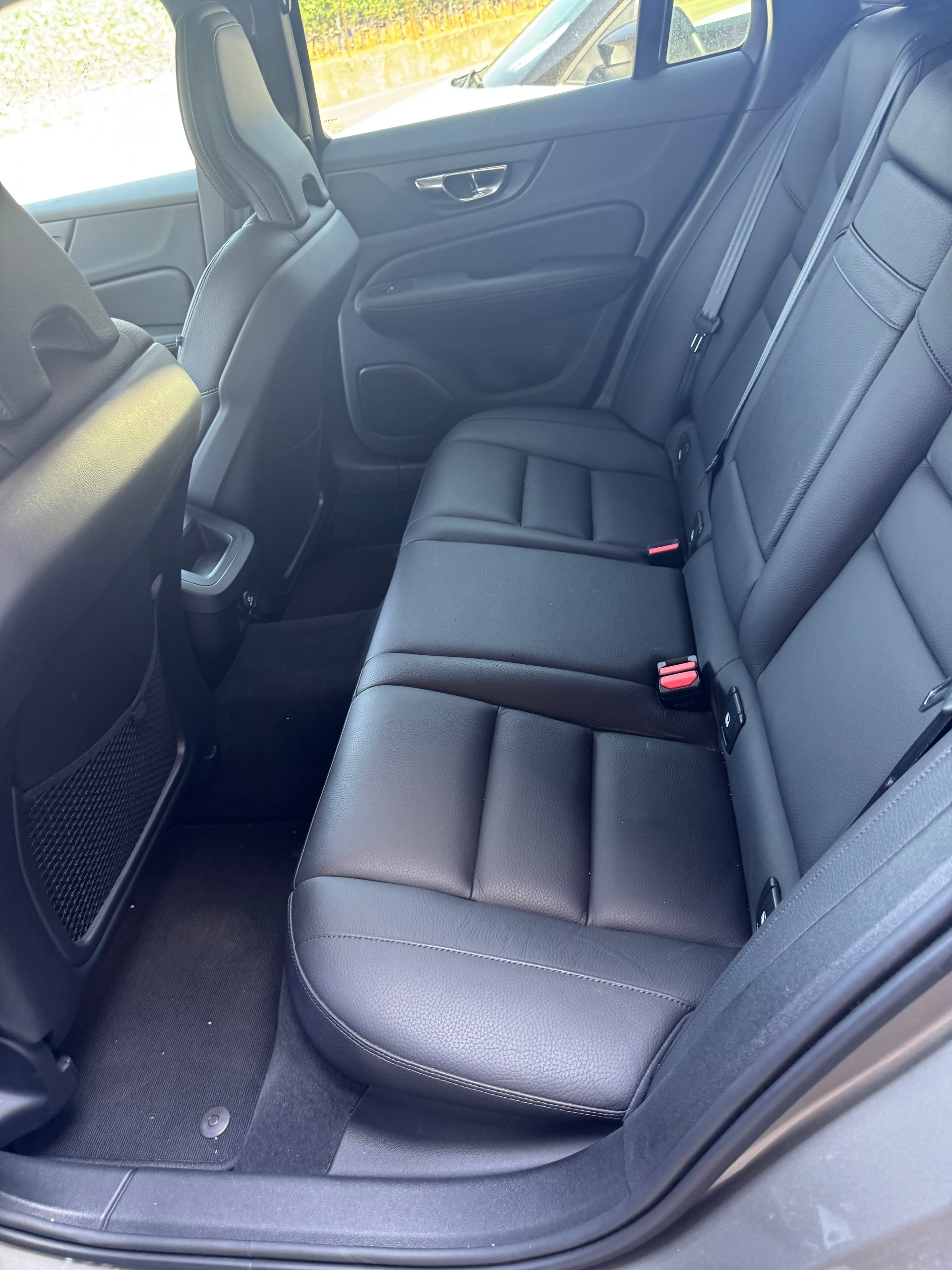 VOLVO V60 D4 AWD Inscription Geartronic-image-8