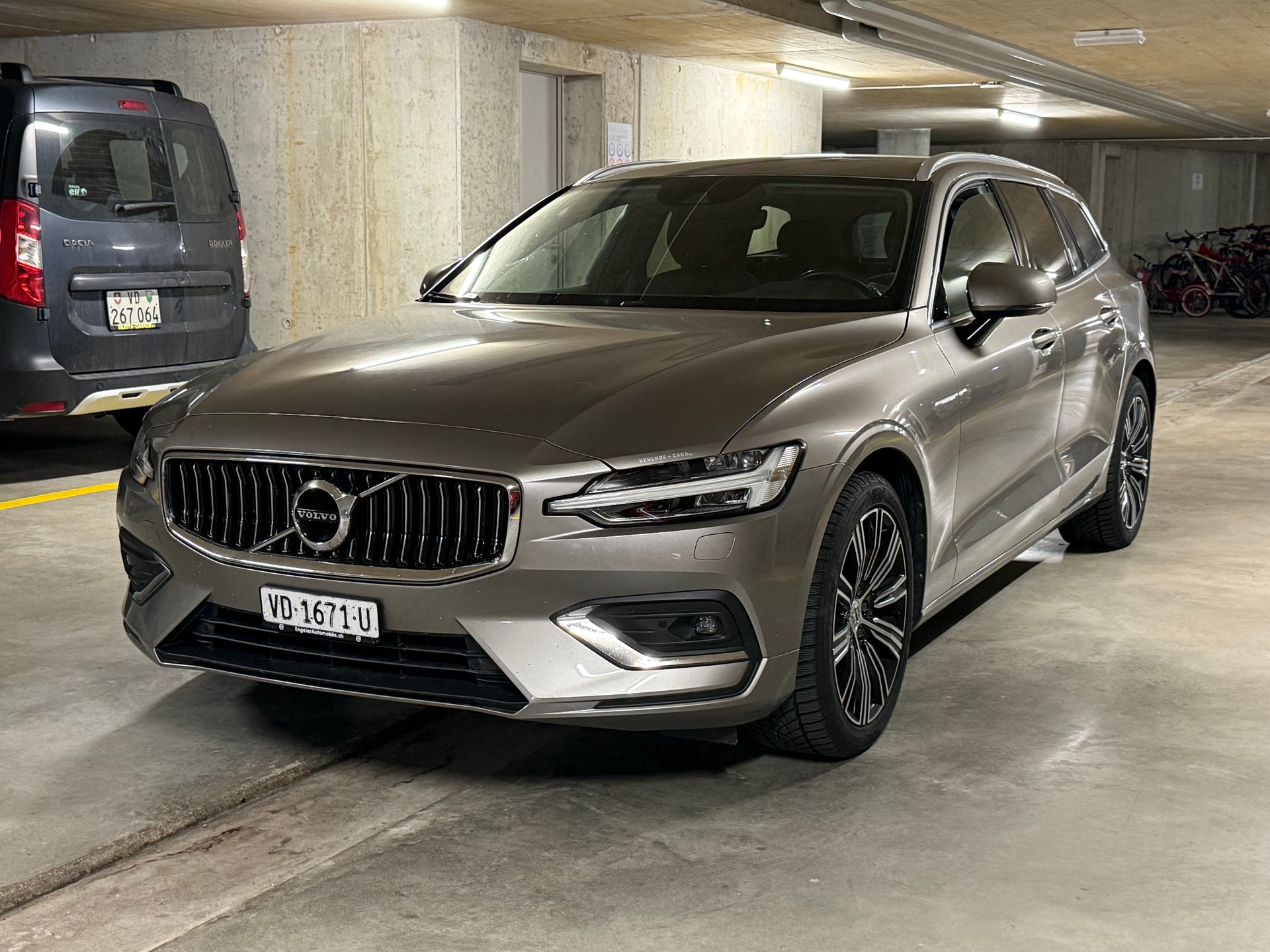 VOLVO V60 D4 AWD Inscription Geartronic