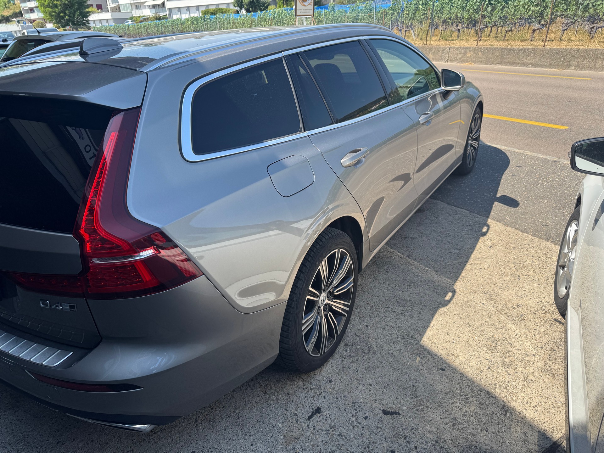 VOLVO V60 D4 AWD Inscription Geartronic-image-5