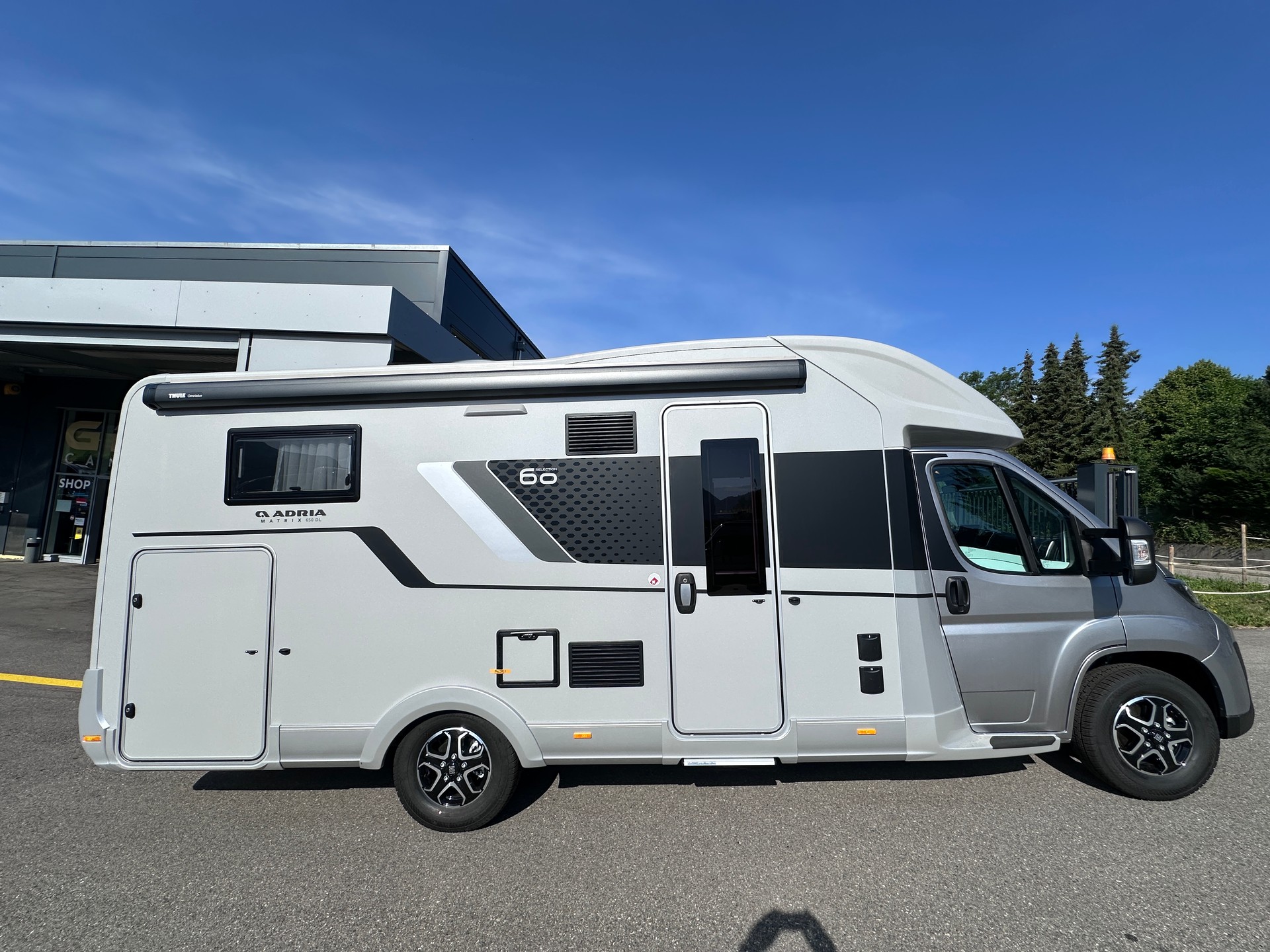 ADRIA Matrix 650 DL 60Y Deluxe-image-1
