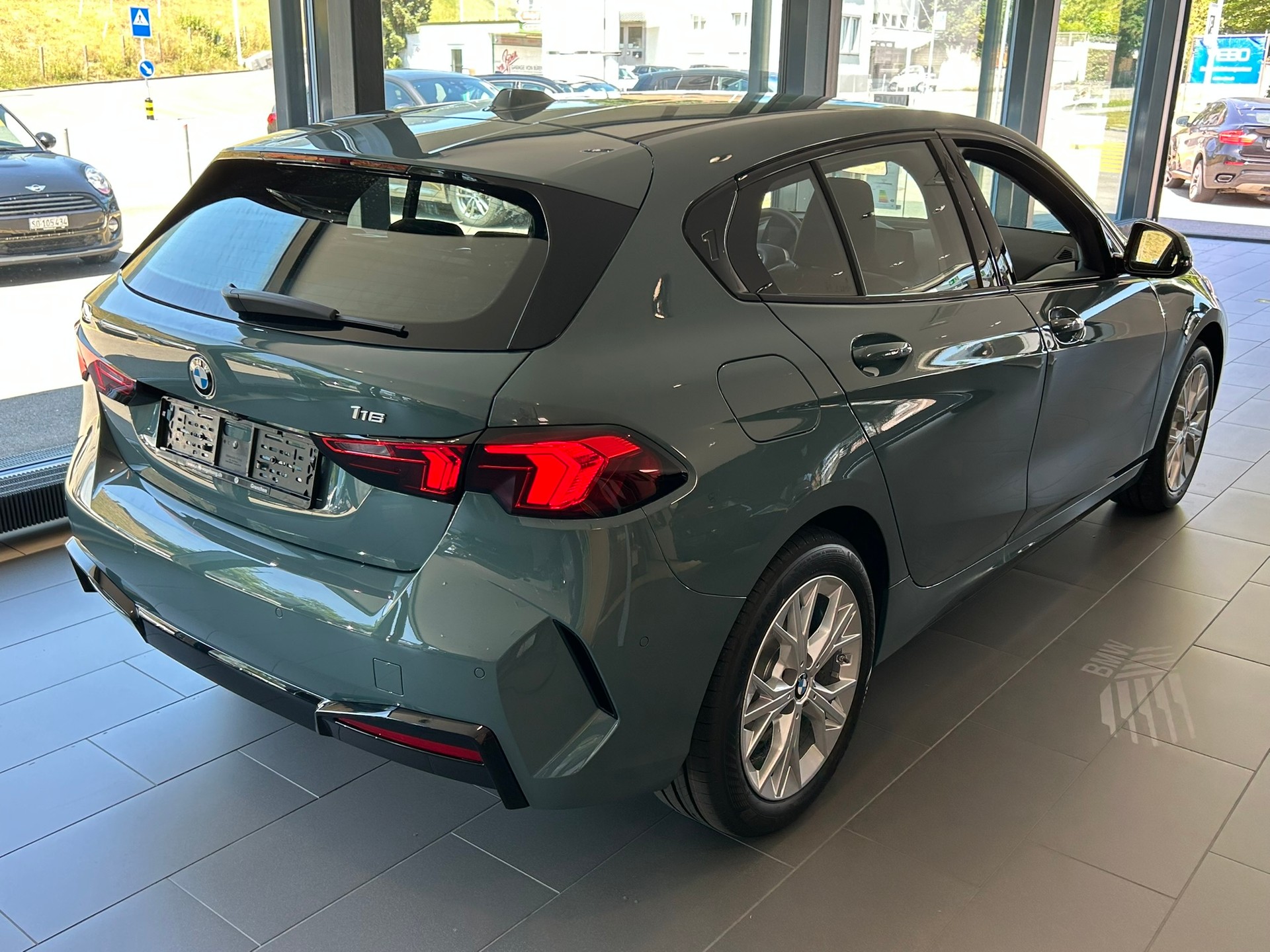 BMW 116 Steptronic-image-10