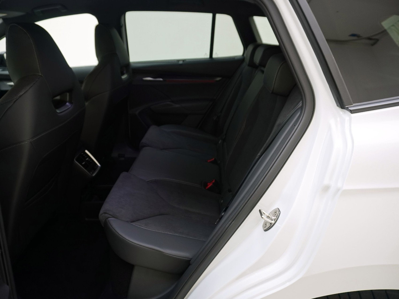 SKODA Enyaq iV 85 SportLine Maxx-image-14