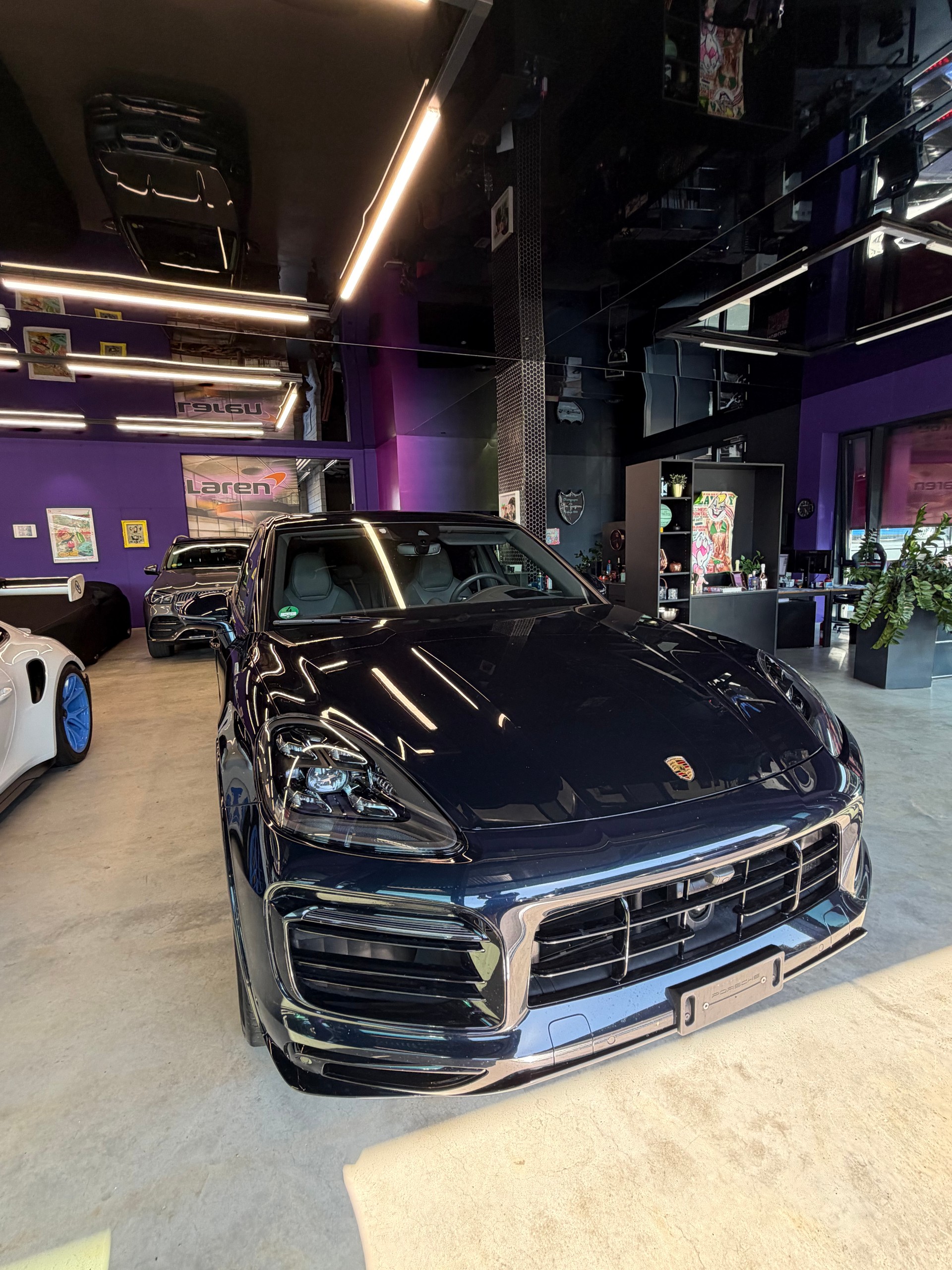 PORSCHE Cayenne E-Hybrid-image-5