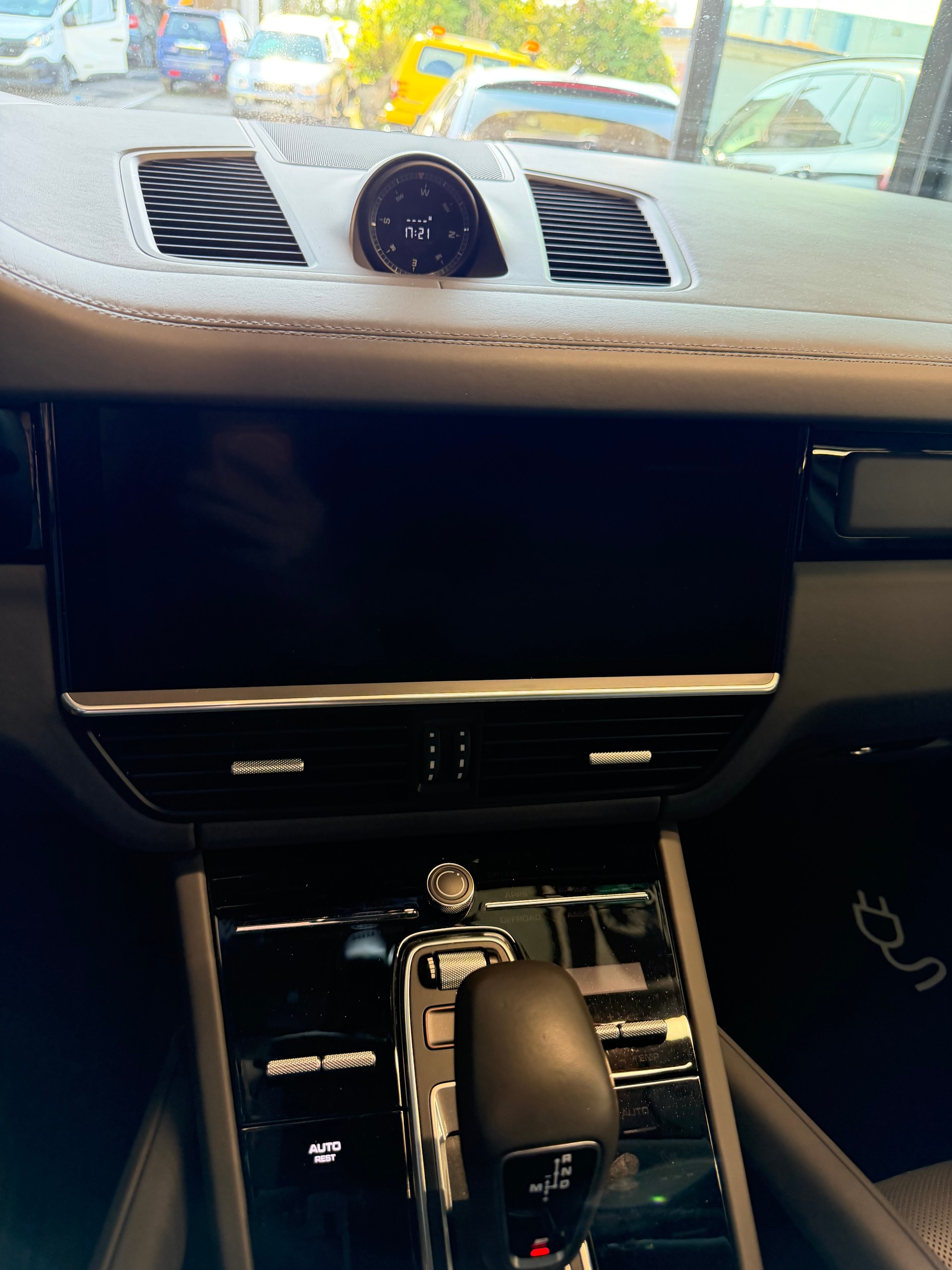 PORSCHE Cayenne E-Hybrid-image-14