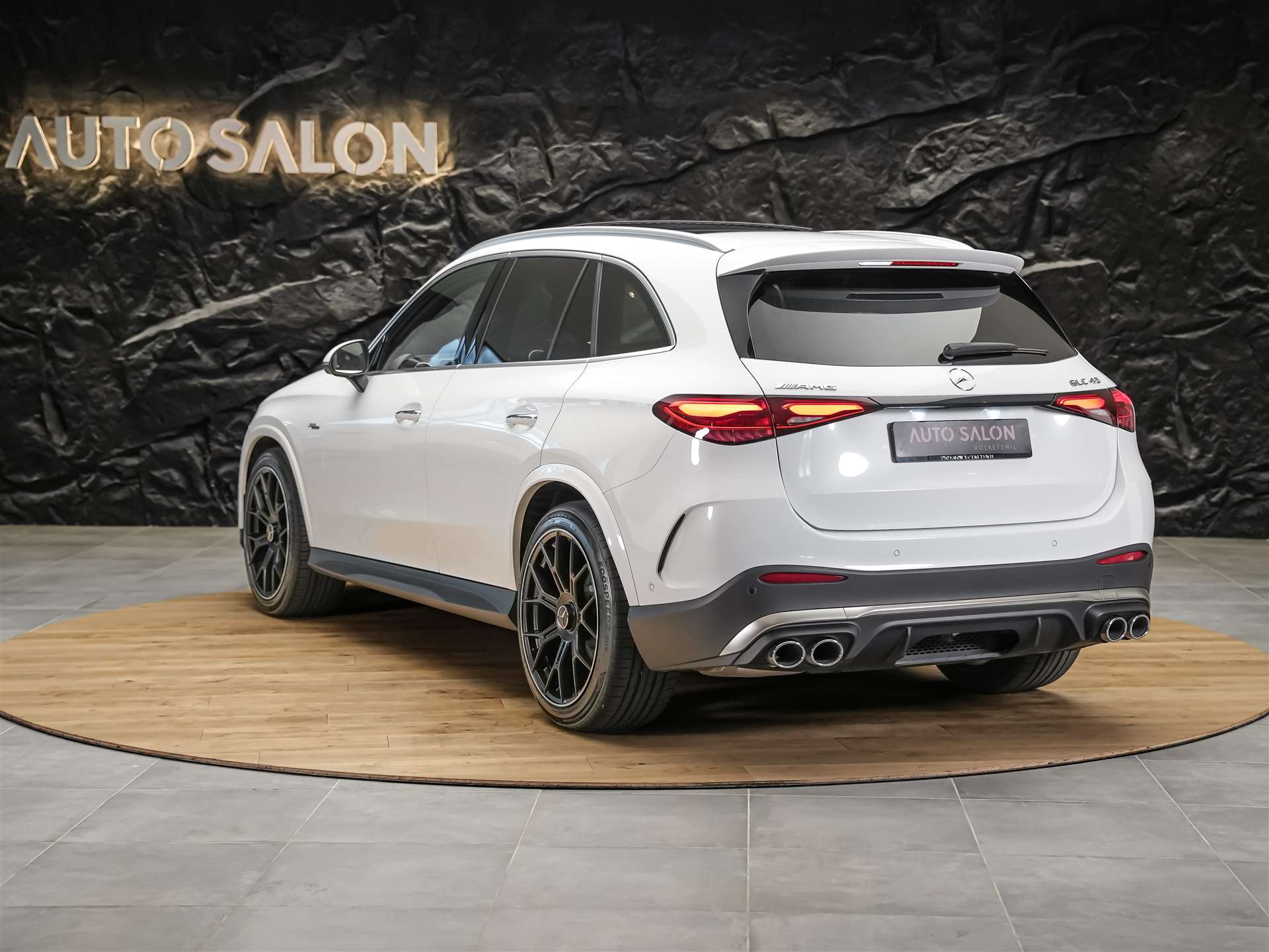 MERCEDES-BENZ GLC 43 AMG Executive Edition 4Matic 9G-Tronic *Head Up Display*Panorama*Abstandsregler*-image-3