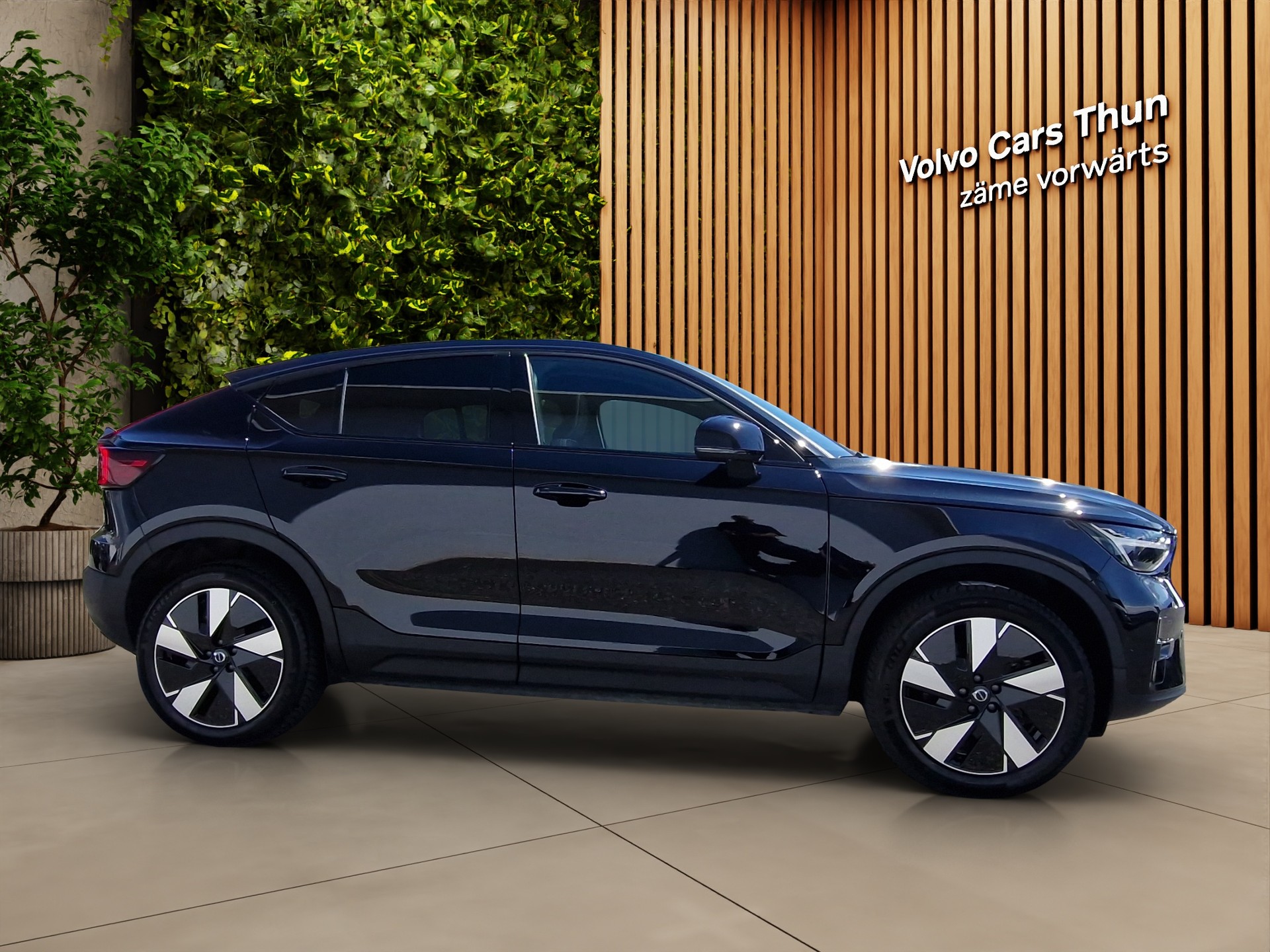 VOLVO C40 E80 Ultimate AWD-image-3