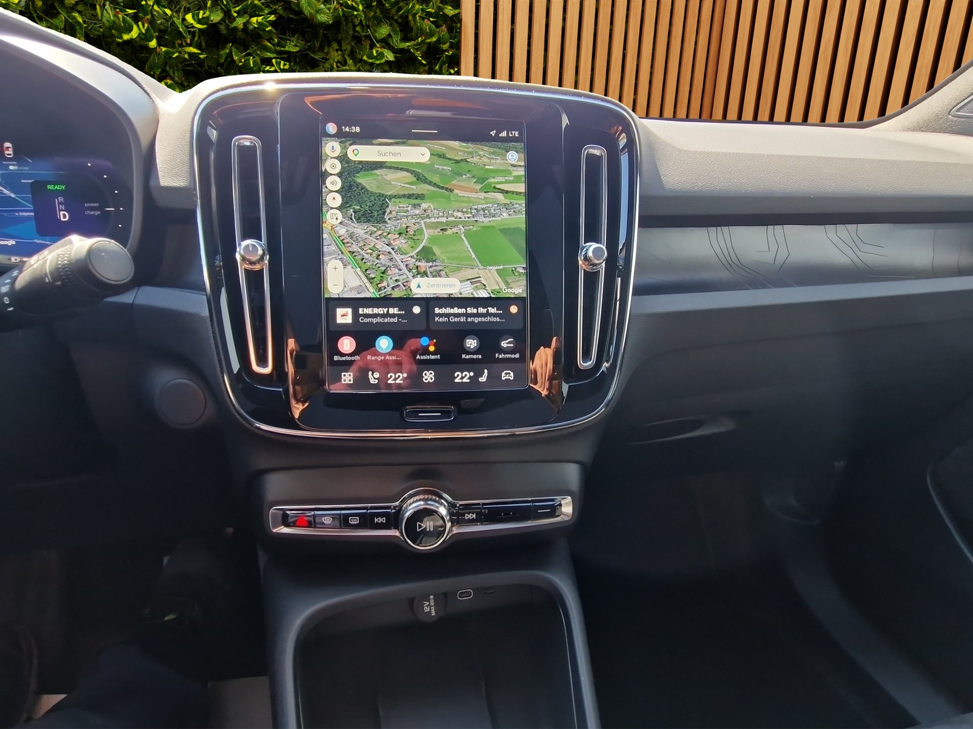 VOLVO C40 E80 Ultimate AWD-image-11