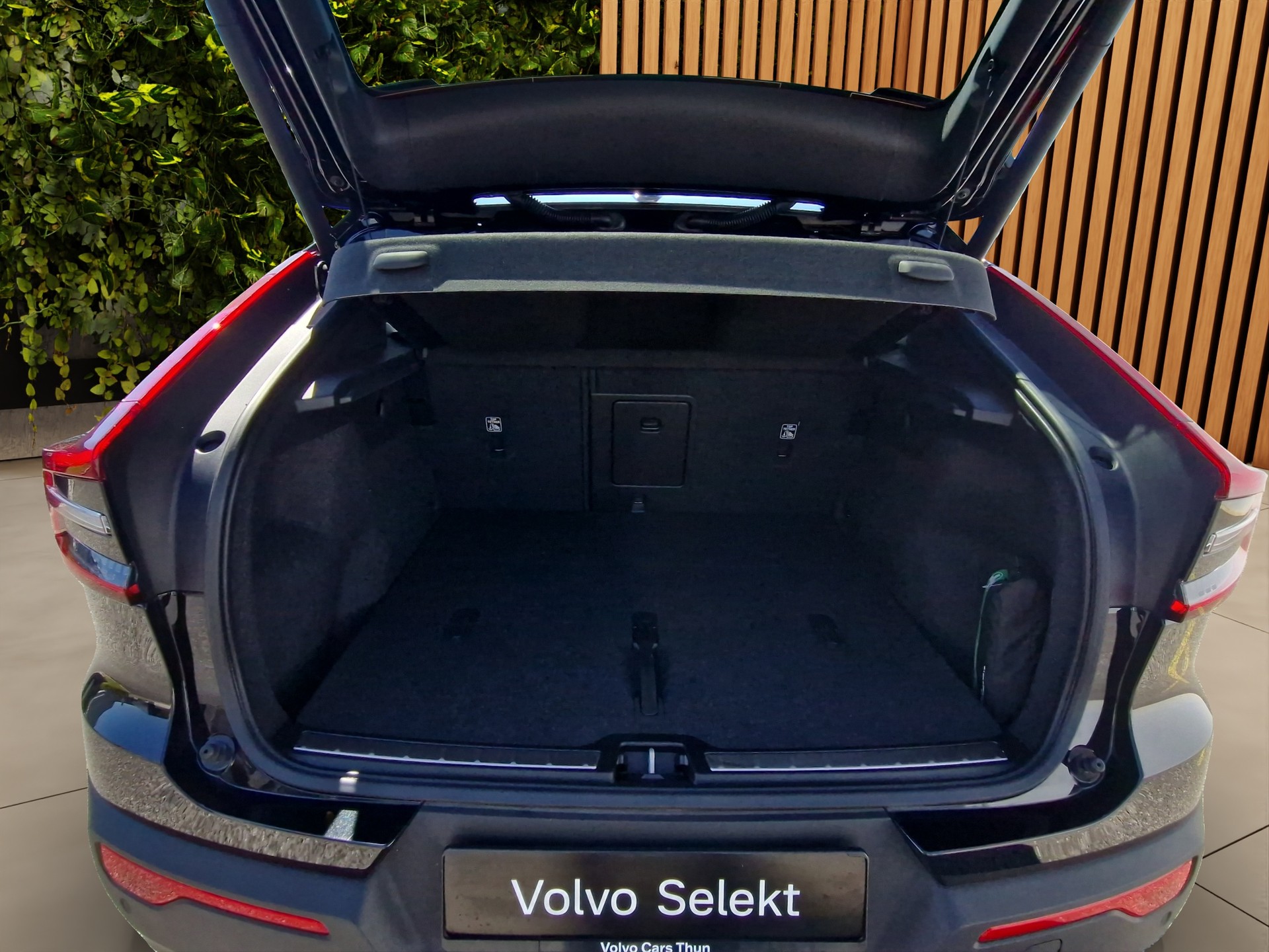 VOLVO C40 E80 Ultimate AWD-image-14
