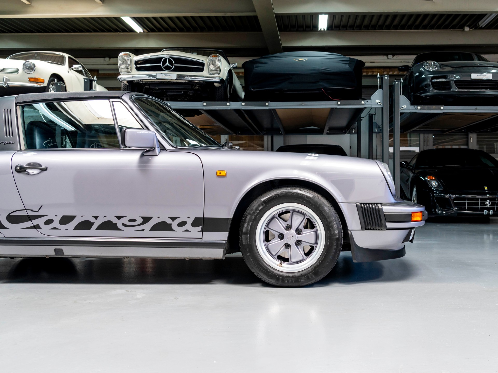 PORSCHE Carrera 3.2 Targa Jubileé 1 OF 165-image-11