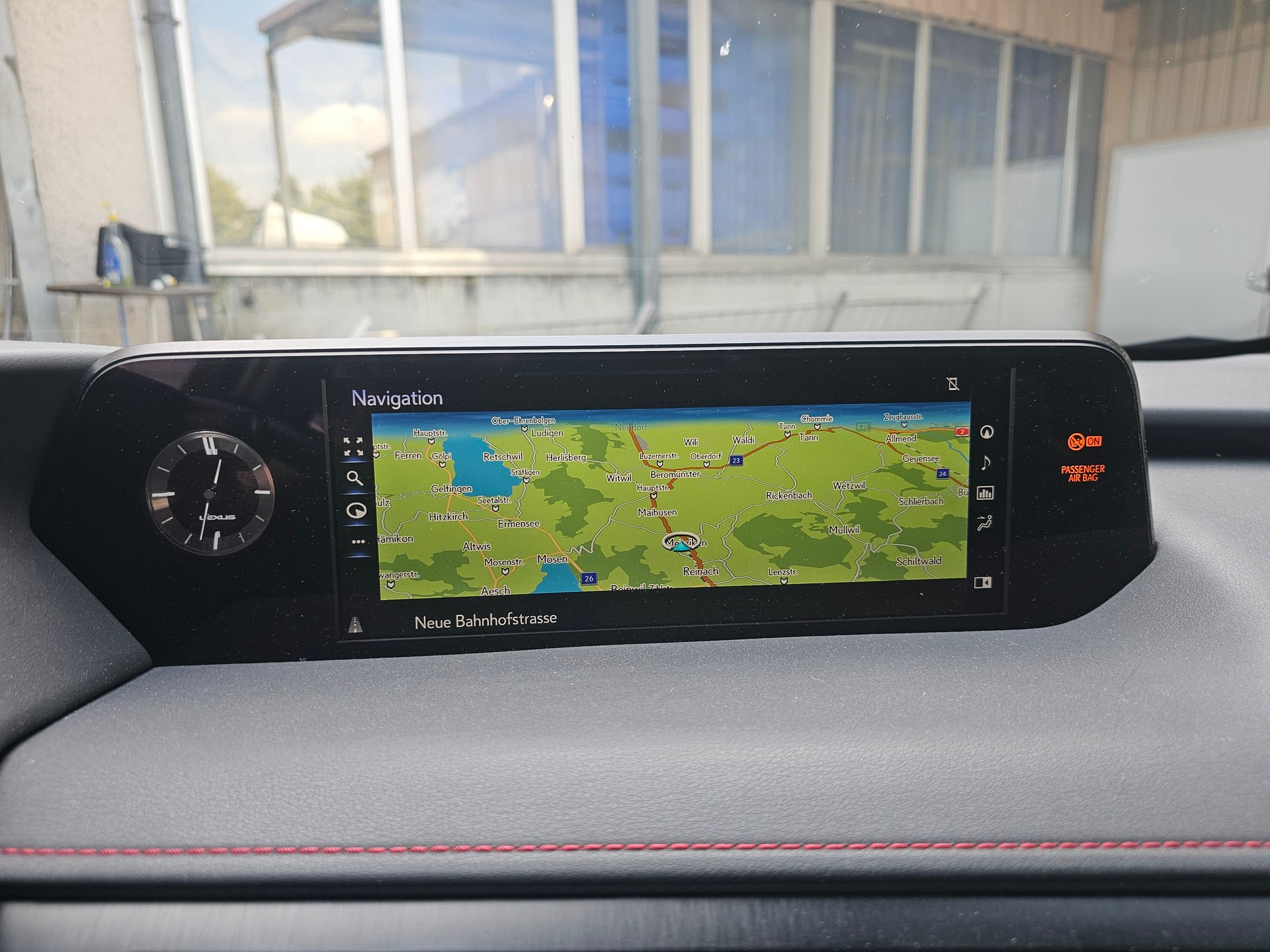 LEXUS UX 250h Excellence AWD Automatic-image-8
