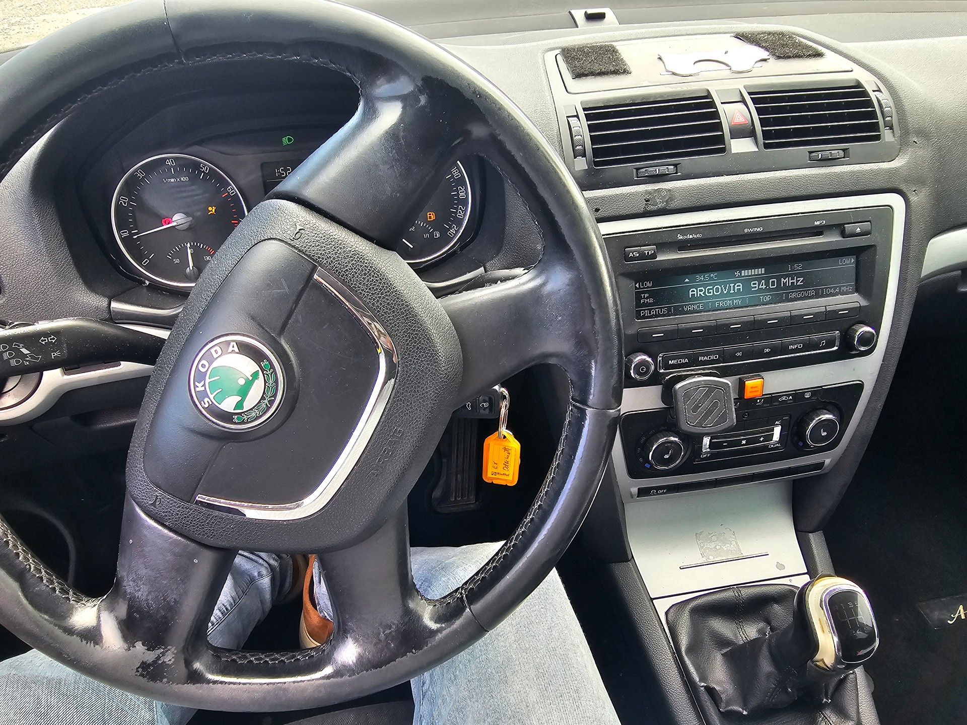 SKODA Octavia Combi 1.8 TSI AllDrive 4x4-image-11