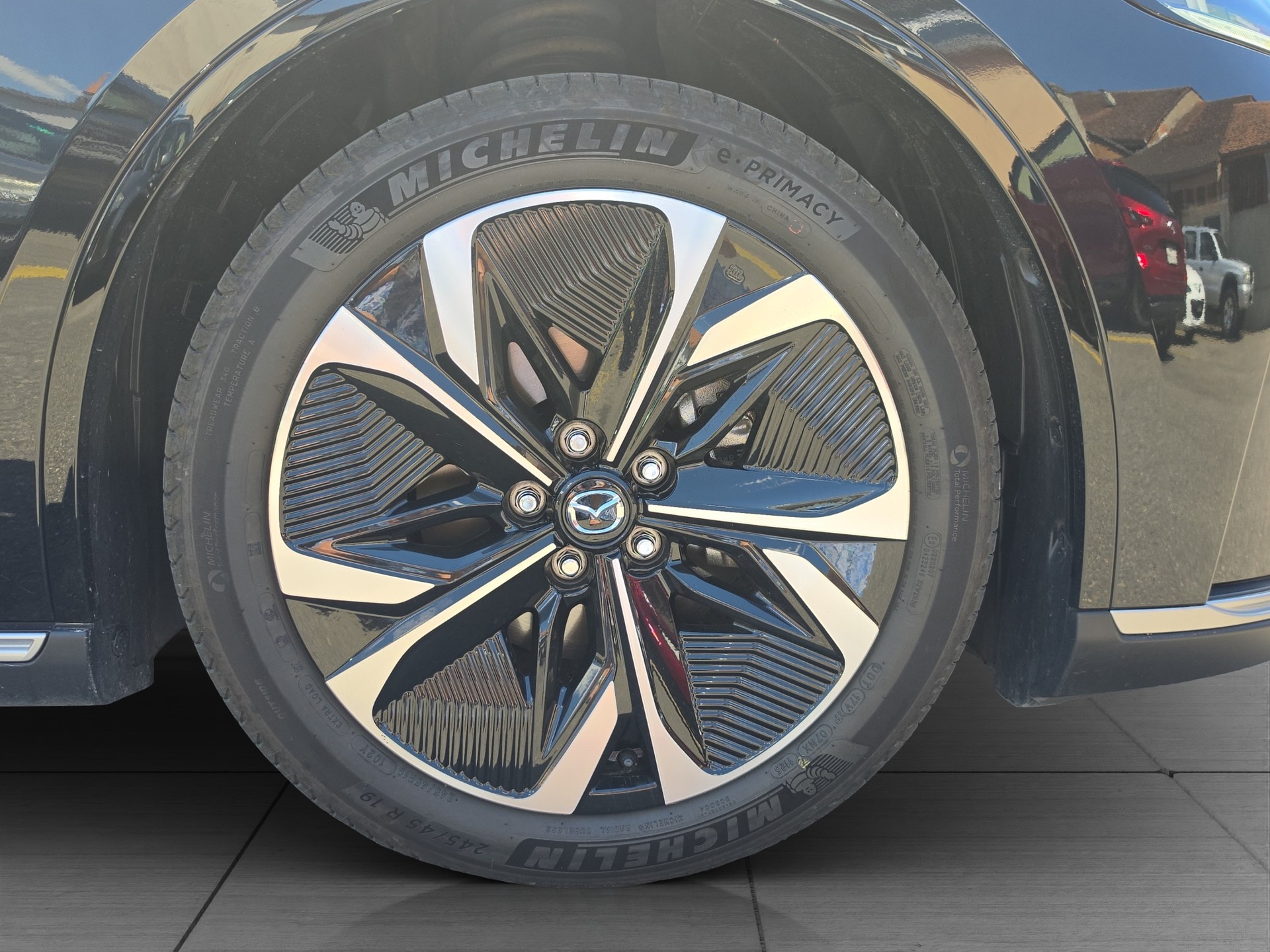MAZDA 6e 245 80kWh Takumi-image-7