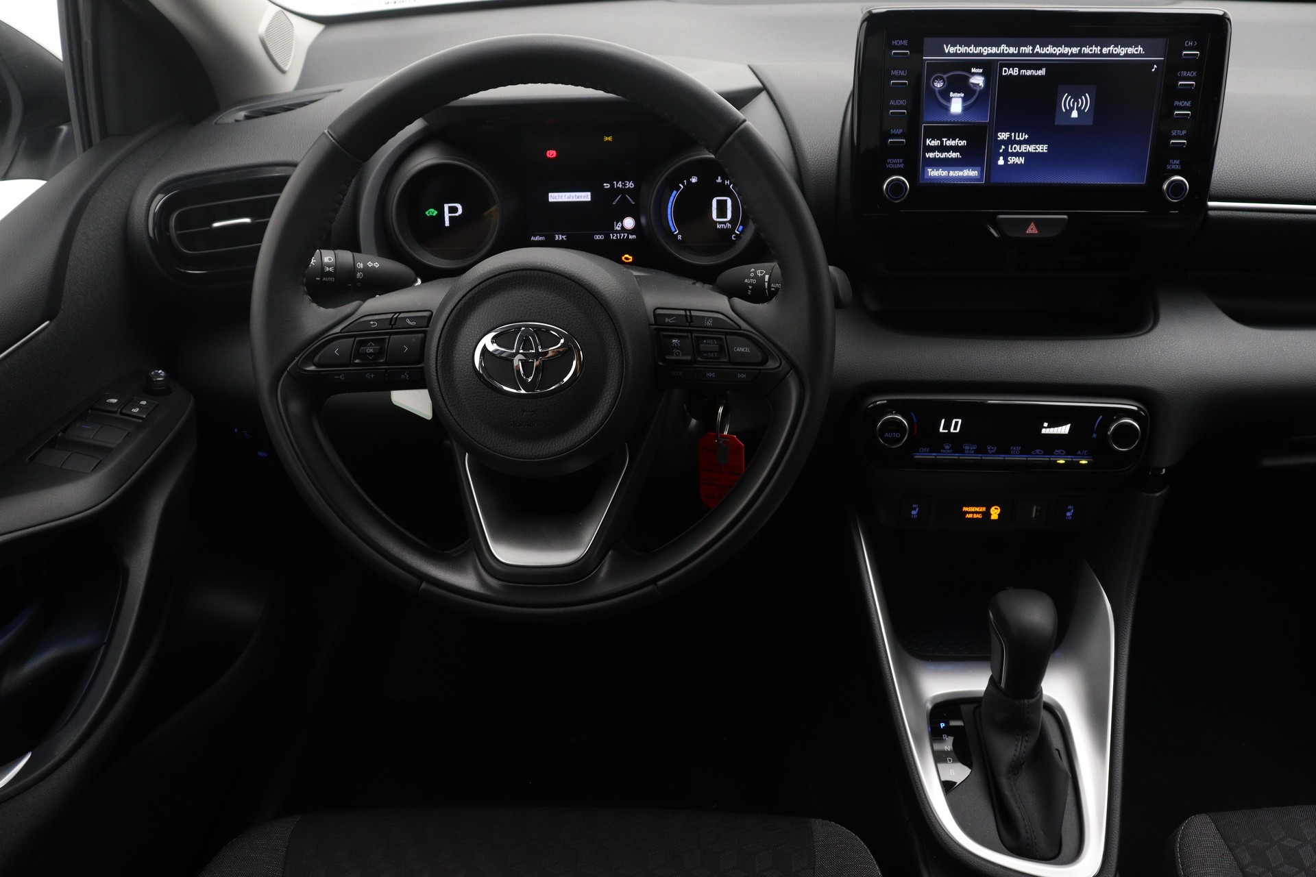 TOYOTA Yaris 1.5 VVT-i HSD-image-8