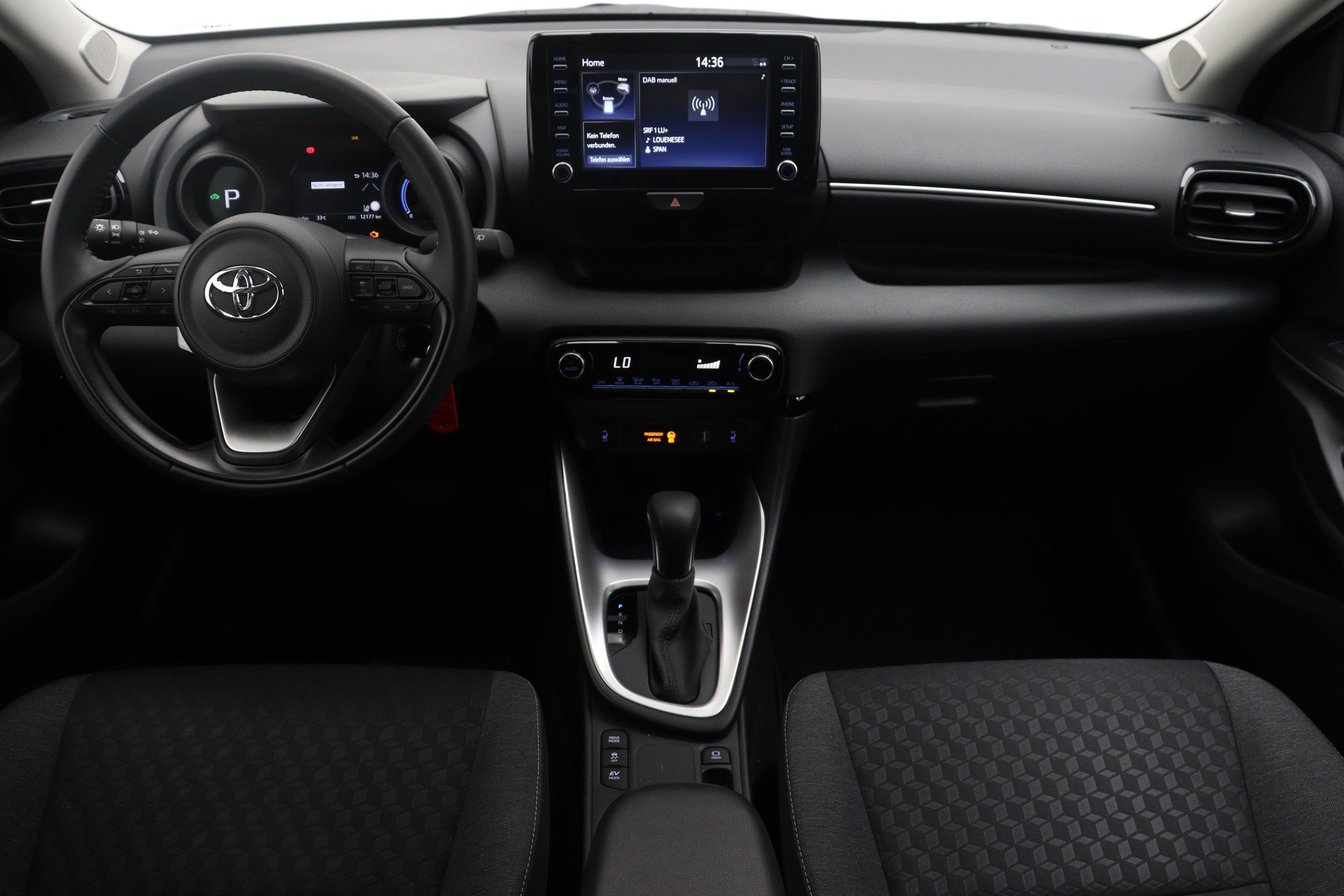 TOYOTA Yaris 1.5 VVT-i HSD-image-7