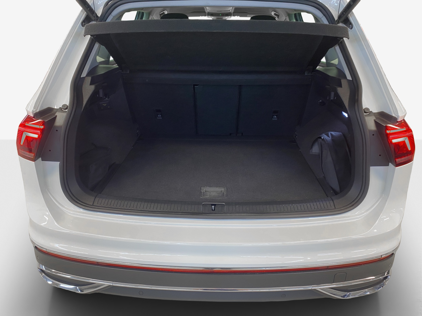 VW Tiguan 2.0TSI Elegance 4Motion DSG-image-12