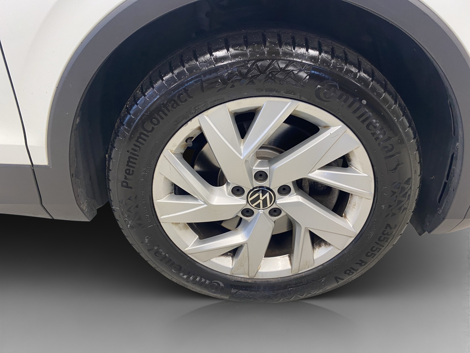 VW Tiguan 2.0TSI Elegance 4Motion DSG-image-14