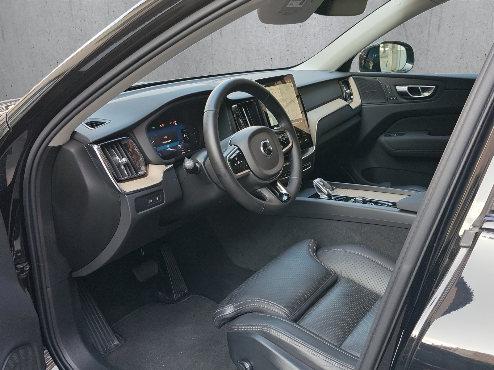VOLVO XC60 T8 eAWD PluginHybrid Plus Dark Geartronic-image-7