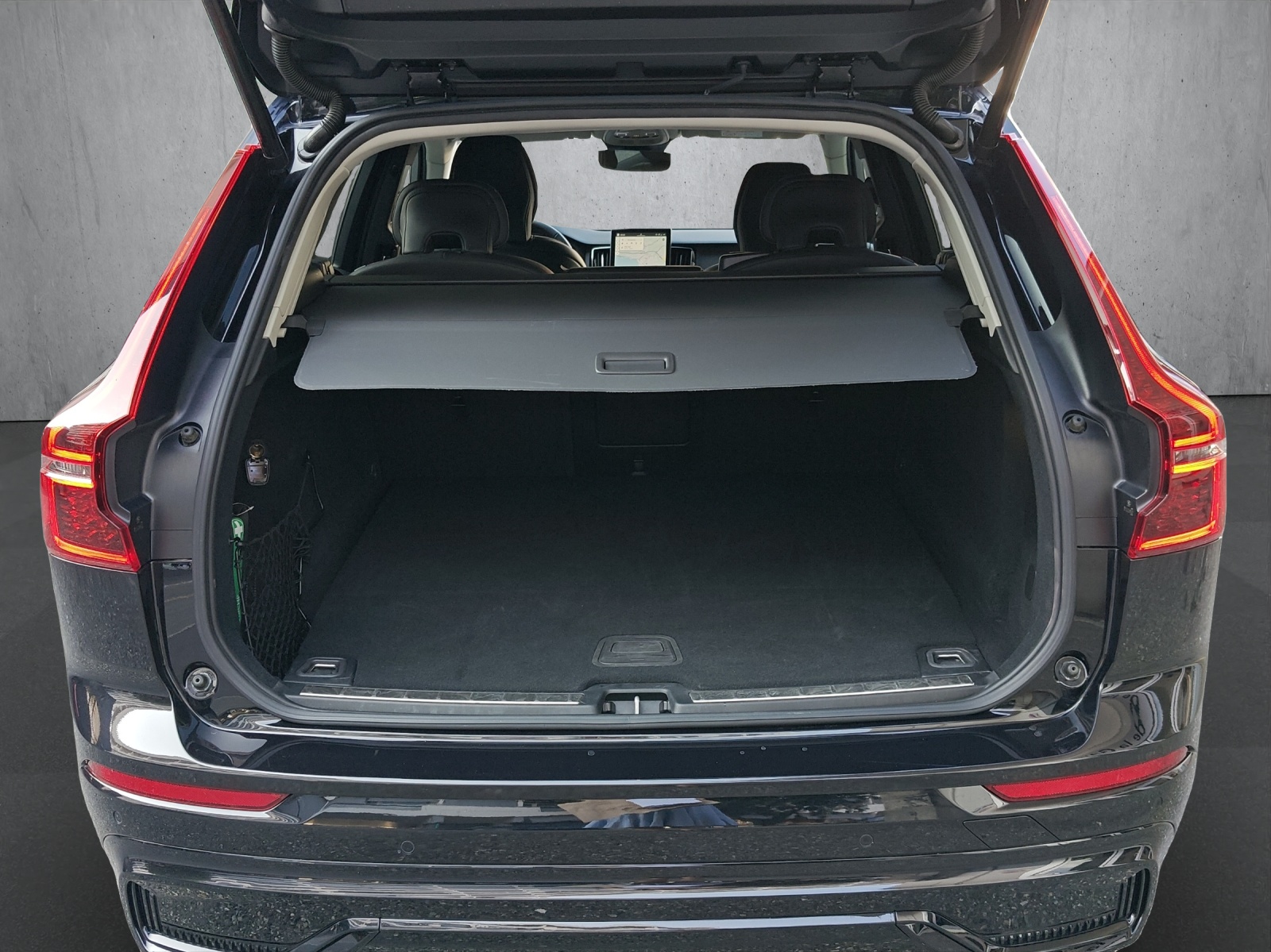 VOLVO XC60 T8 eAWD PluginHybrid Plus Dark Geartronic-image-13