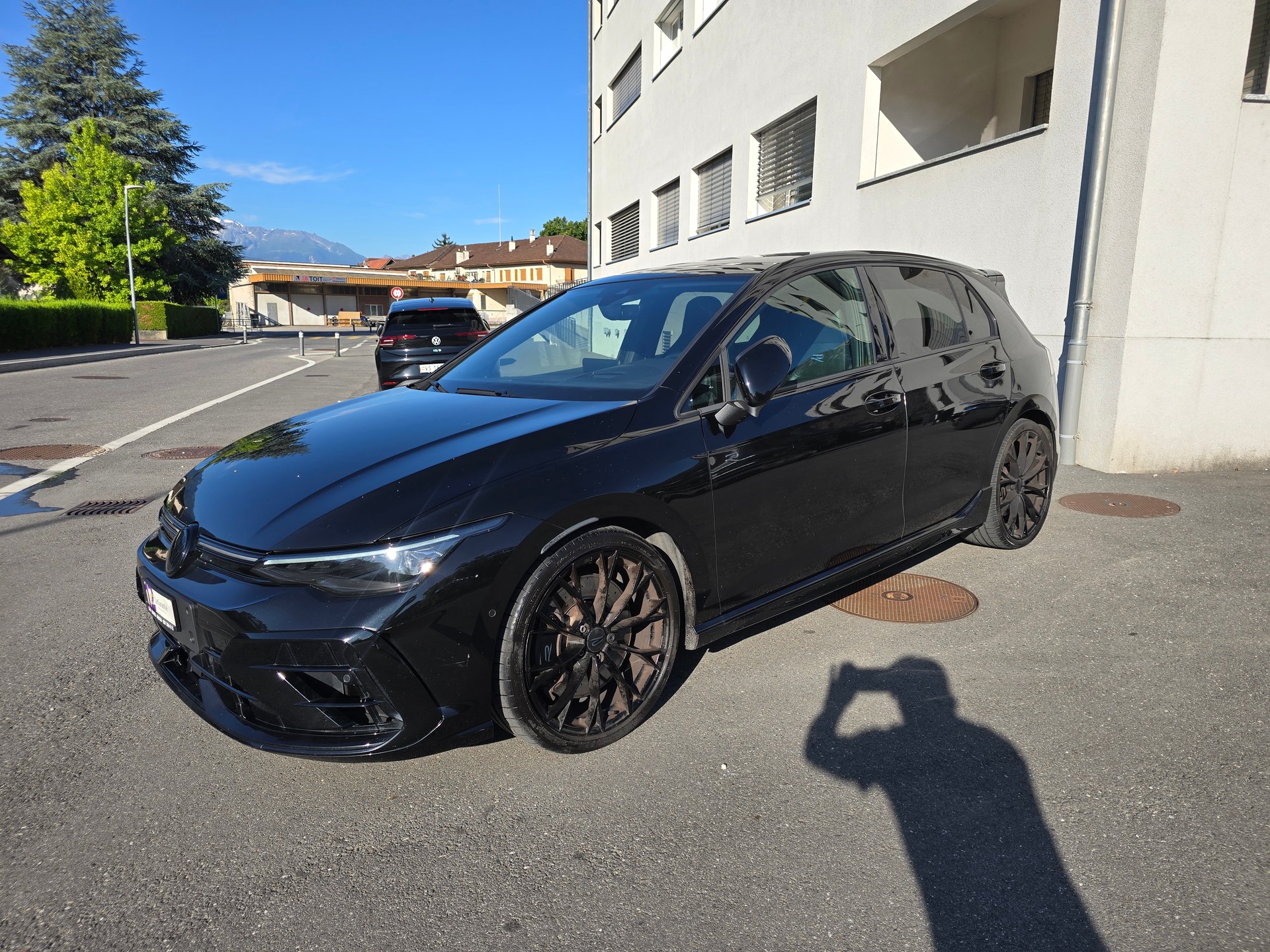 VW Golf 2.0 TSI R Black Edition DSG 4 Motion-image-1