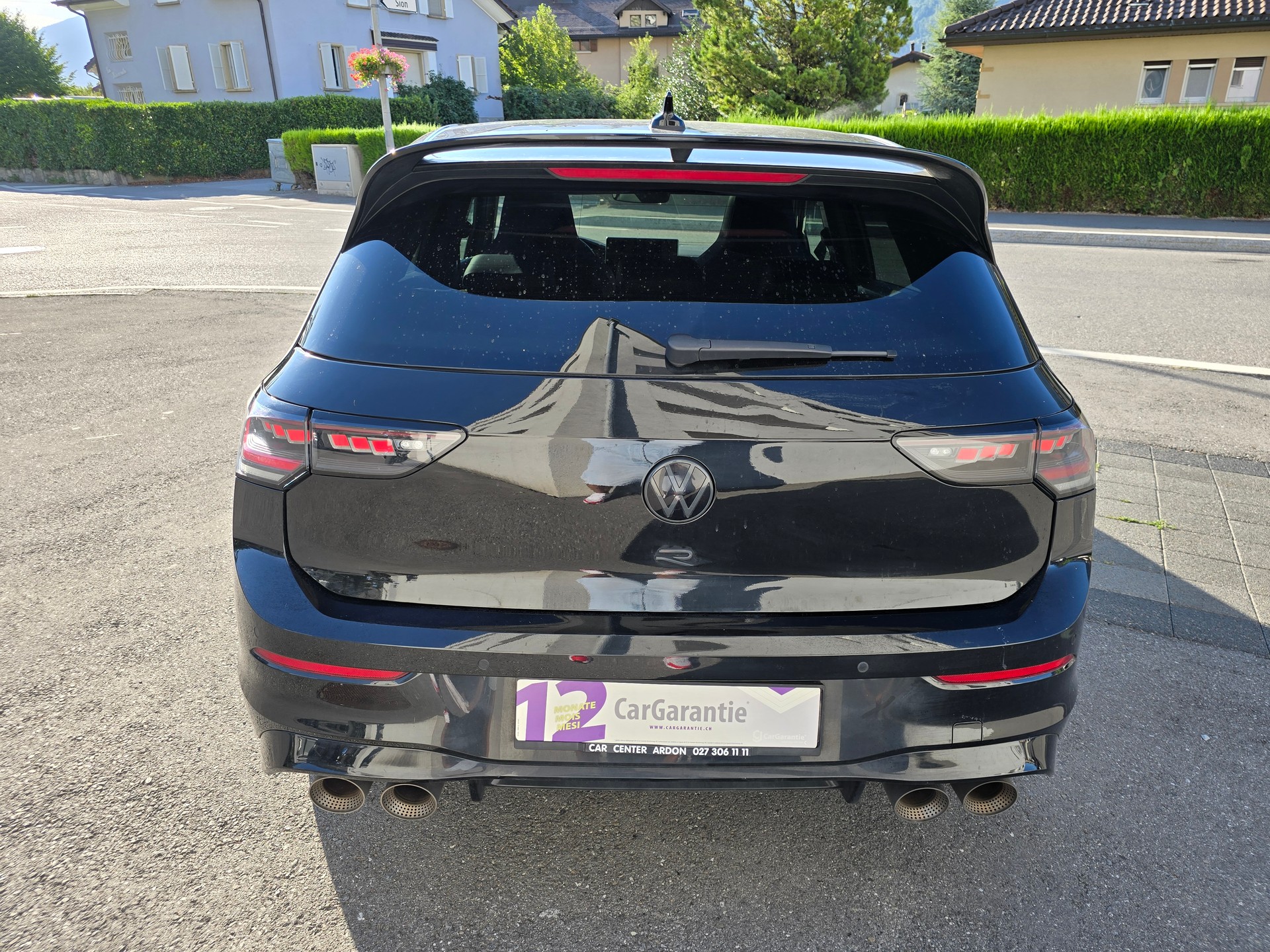 VW Golf 2.0 TSI R Black Edition DSG 4 Motion-image-4
