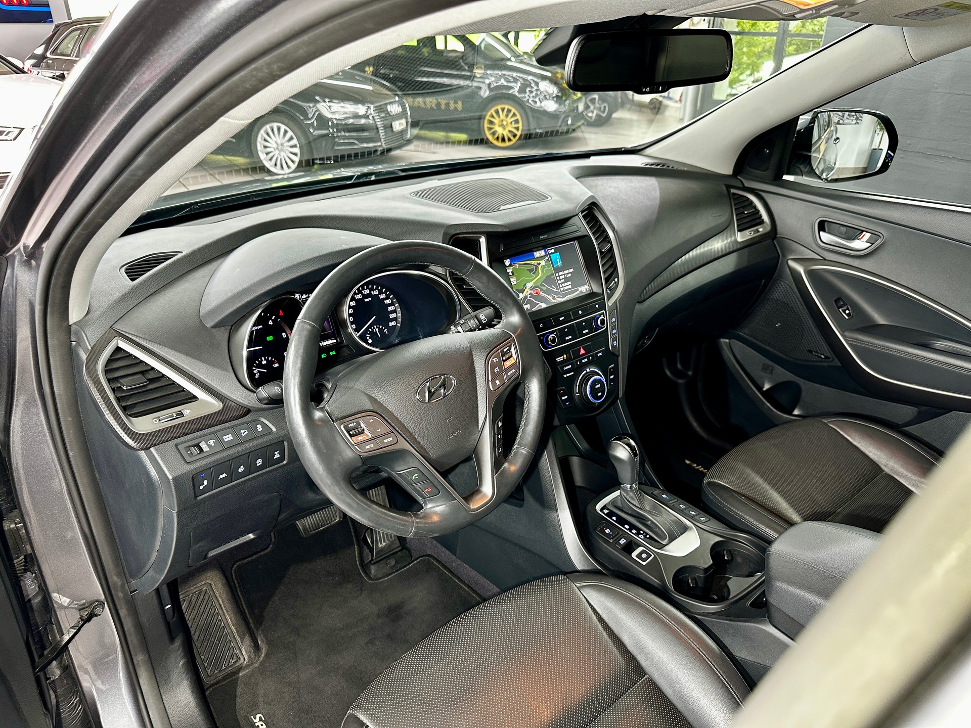 HYUNDAI Santa Fe 2.2 CRDI Vertex 4WD Automatic 7-Plätzer-image-13