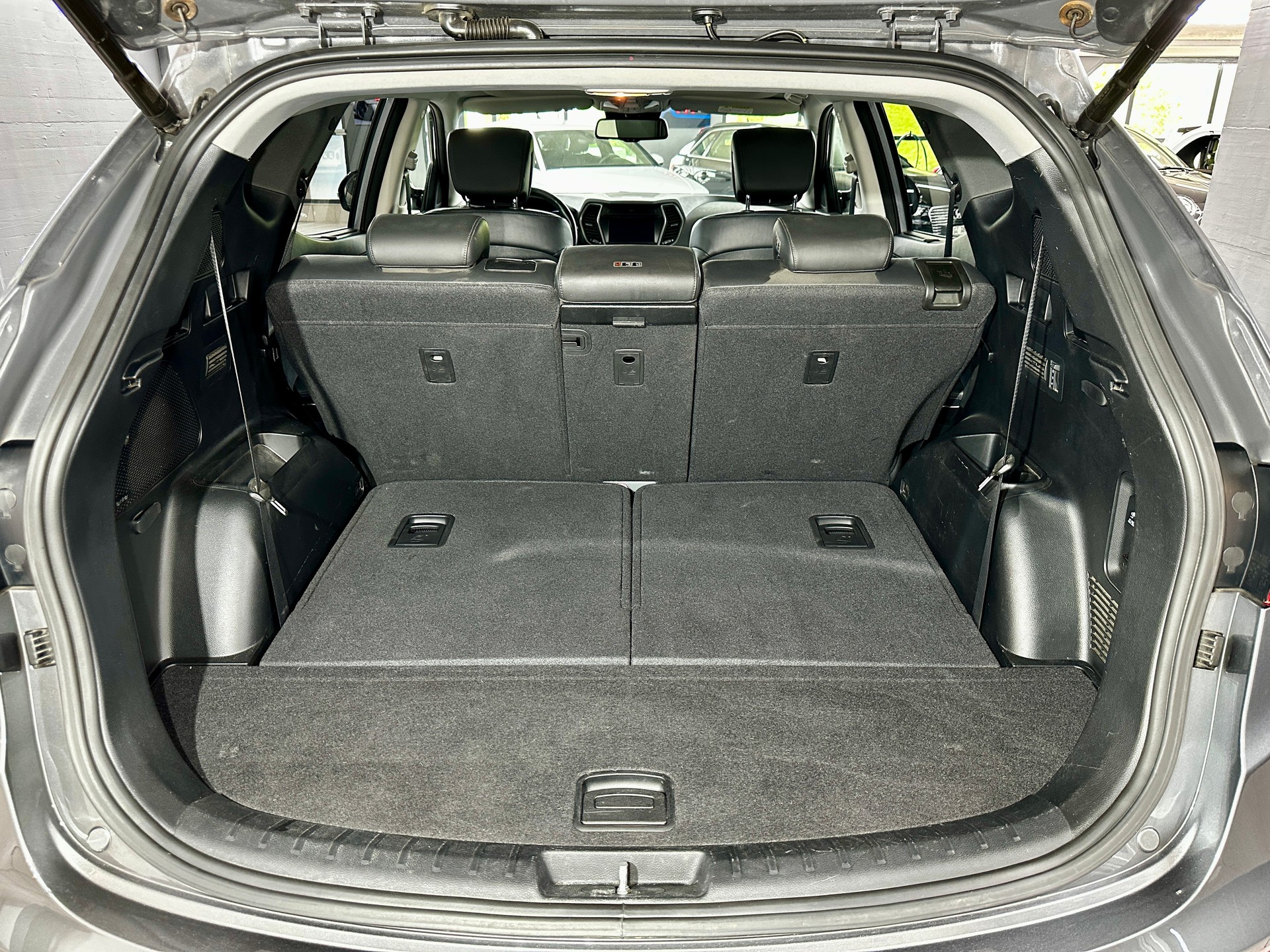 HYUNDAI Santa Fe 2.2 CRDI Vertex 4WD Automatic 7-Plätzer-image-30