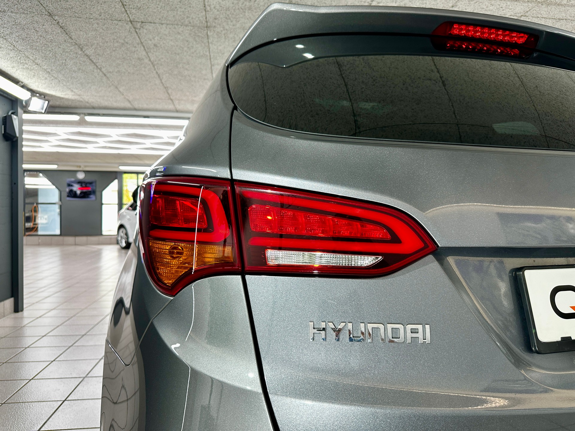HYUNDAI Santa Fe 2.2 CRDI Vertex 4WD Automatic 7-Plätzer-image-5
