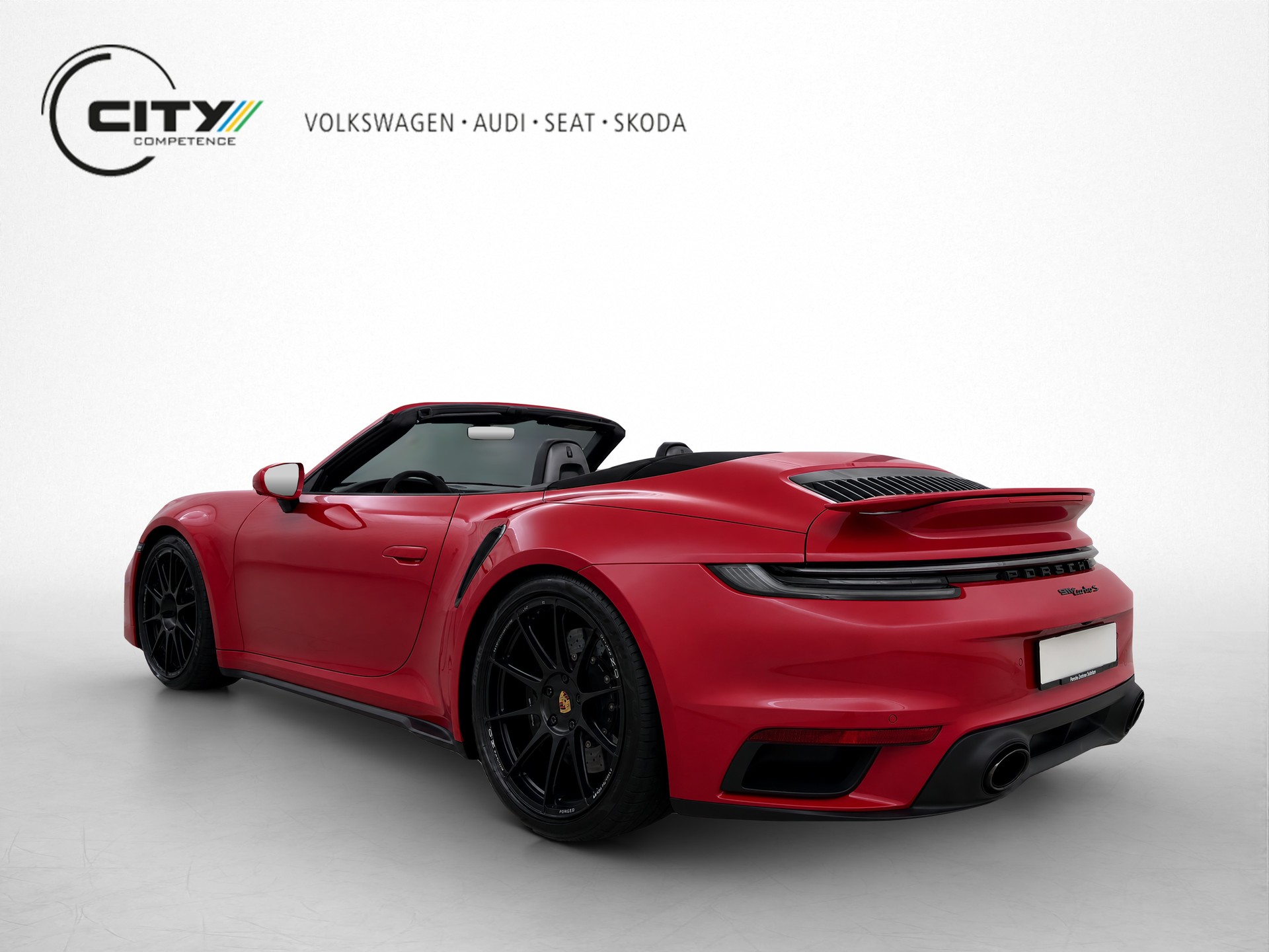 PORSCHE 911 Turbo S Cabriolet-image-1