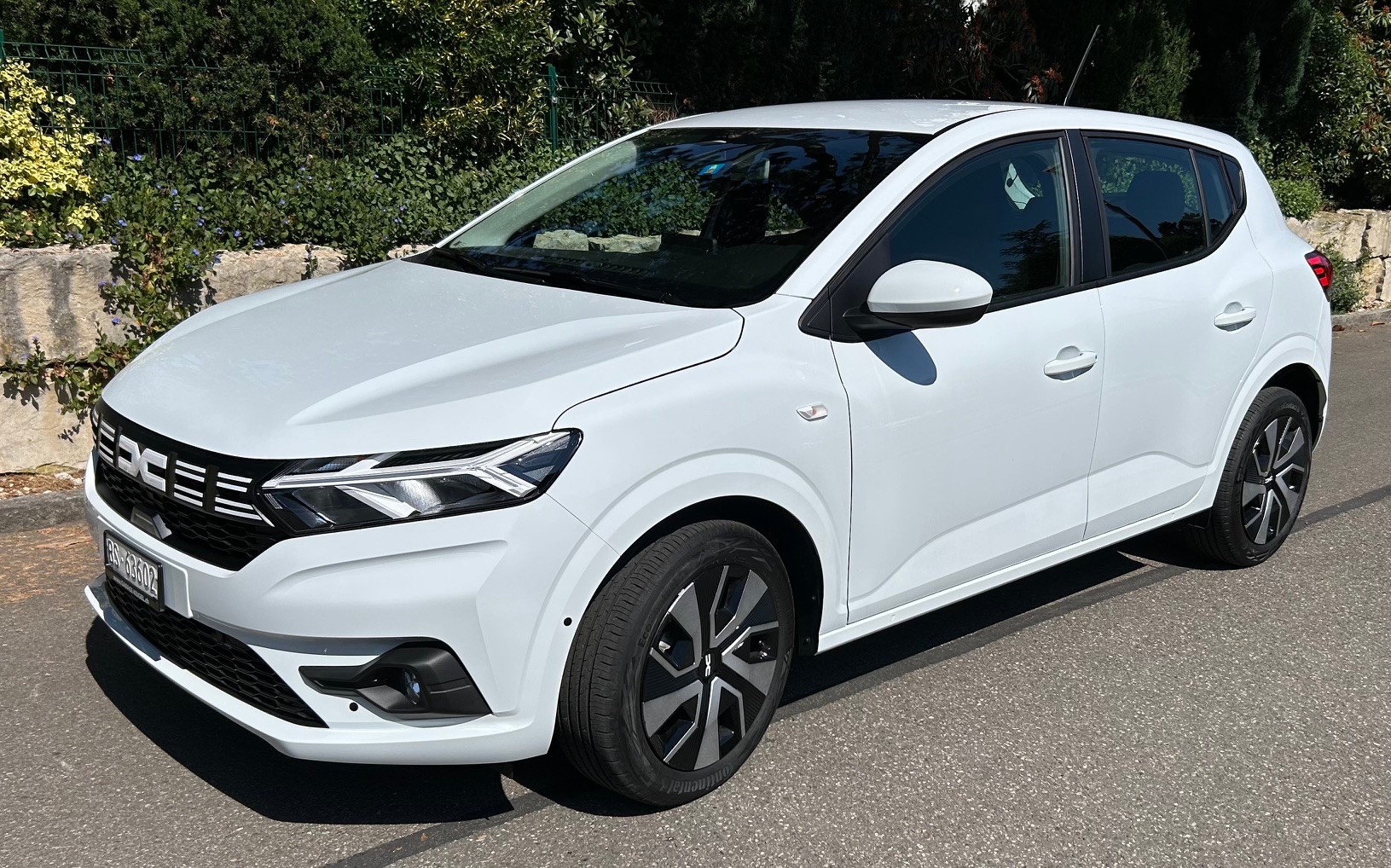 DACIA 1.0 TCe Expression-image-1