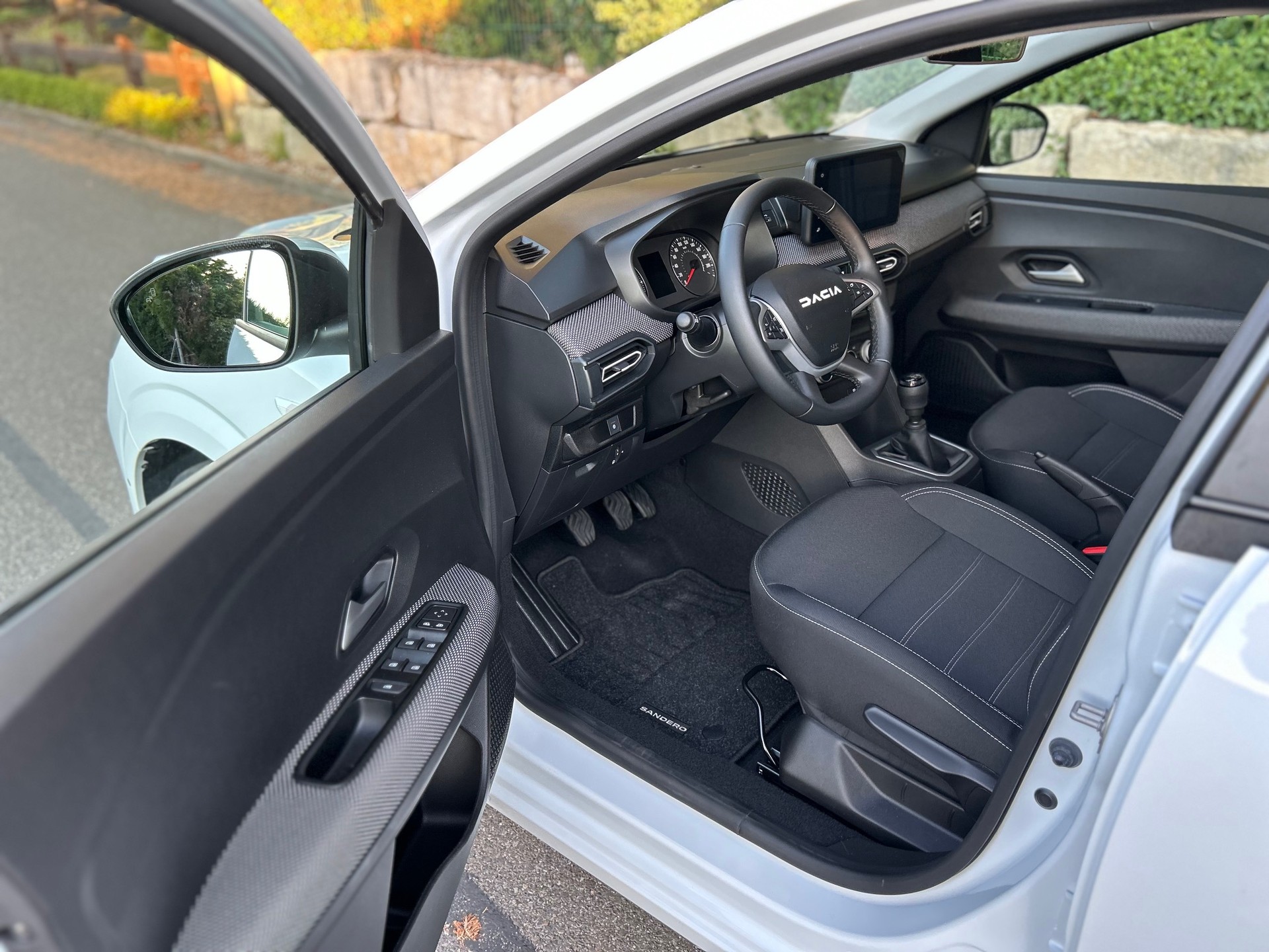 DACIA 1.0 TCe Expression-image-3