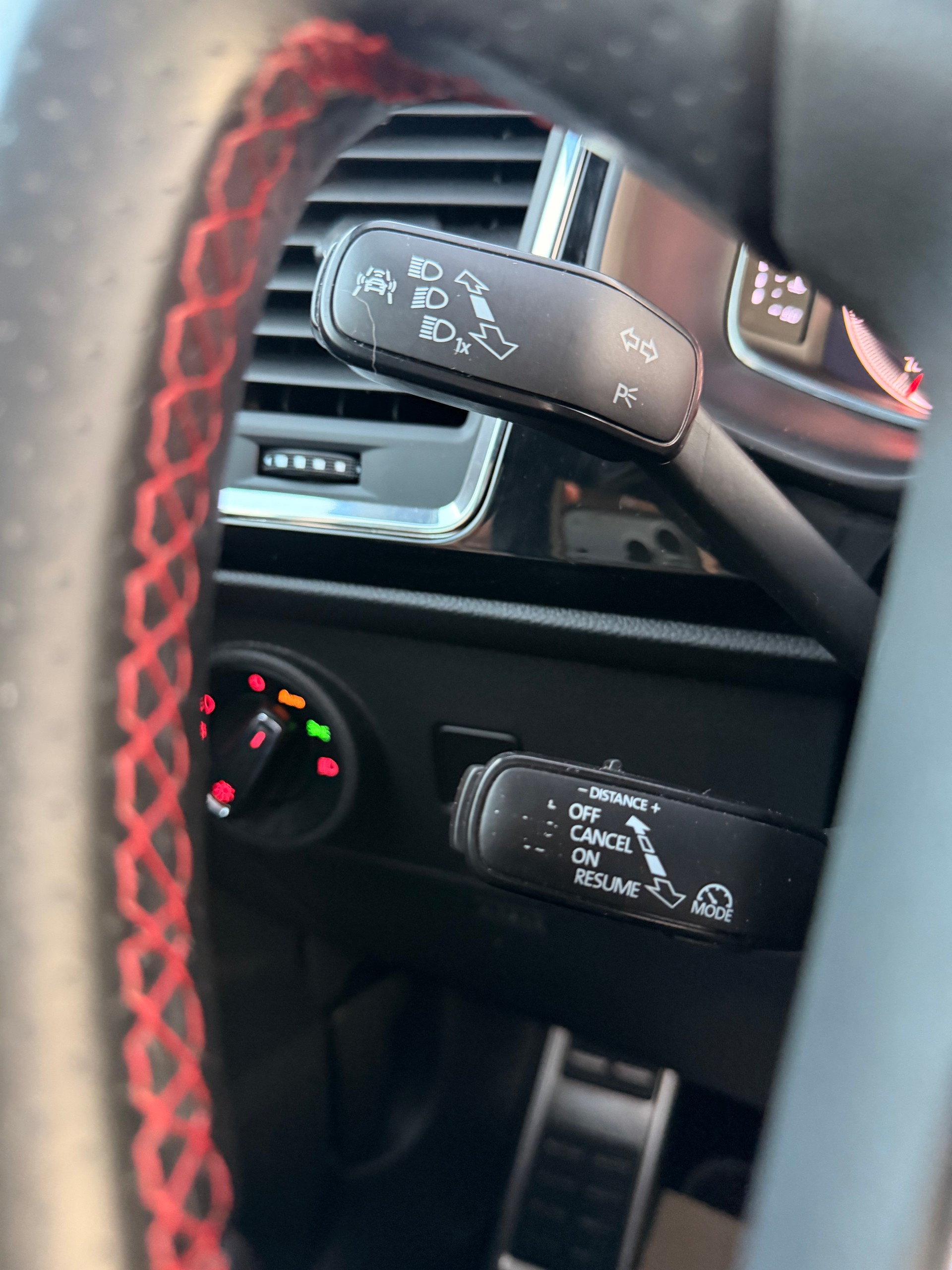 SEAT Ateca 2.0 TSI FR 4Drive DSG-image-20