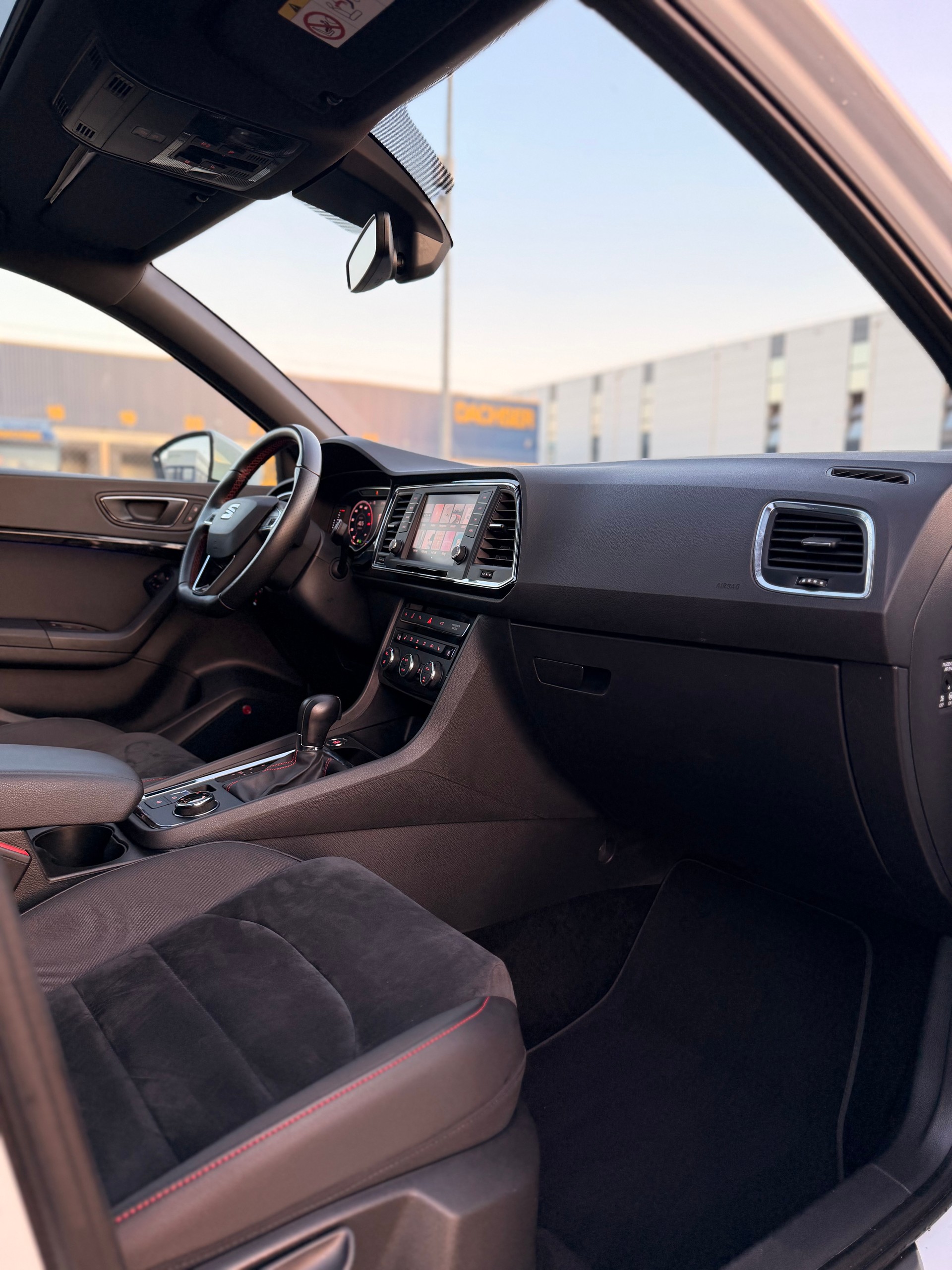 SEAT Ateca 2.0 TSI FR 4Drive DSG-image-25