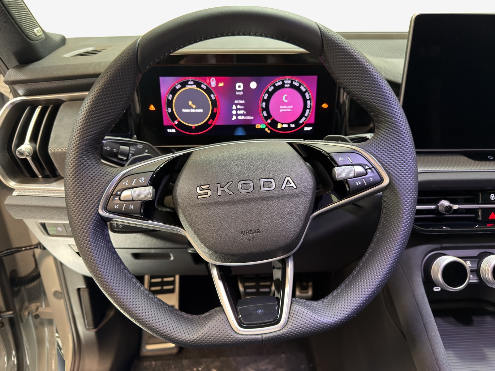 SKODA Kodiaq 2.0 TSI Sportline 4x4-image-9